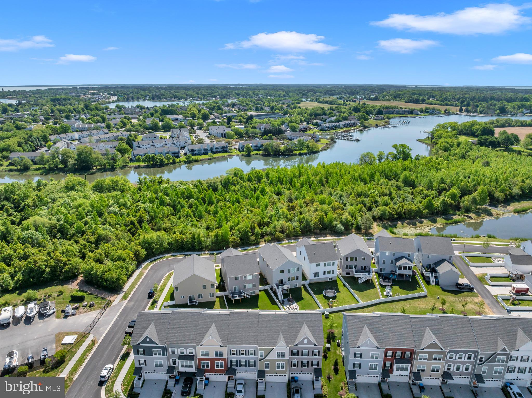 ELLENDALE - Residential