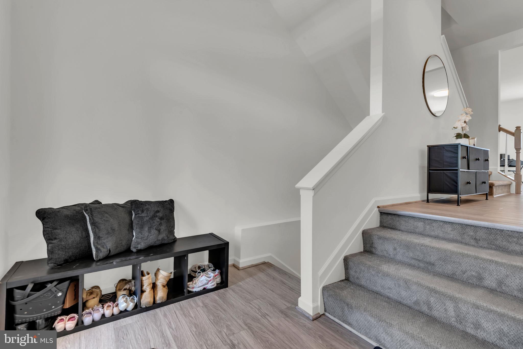 ELLENDALE - Residential