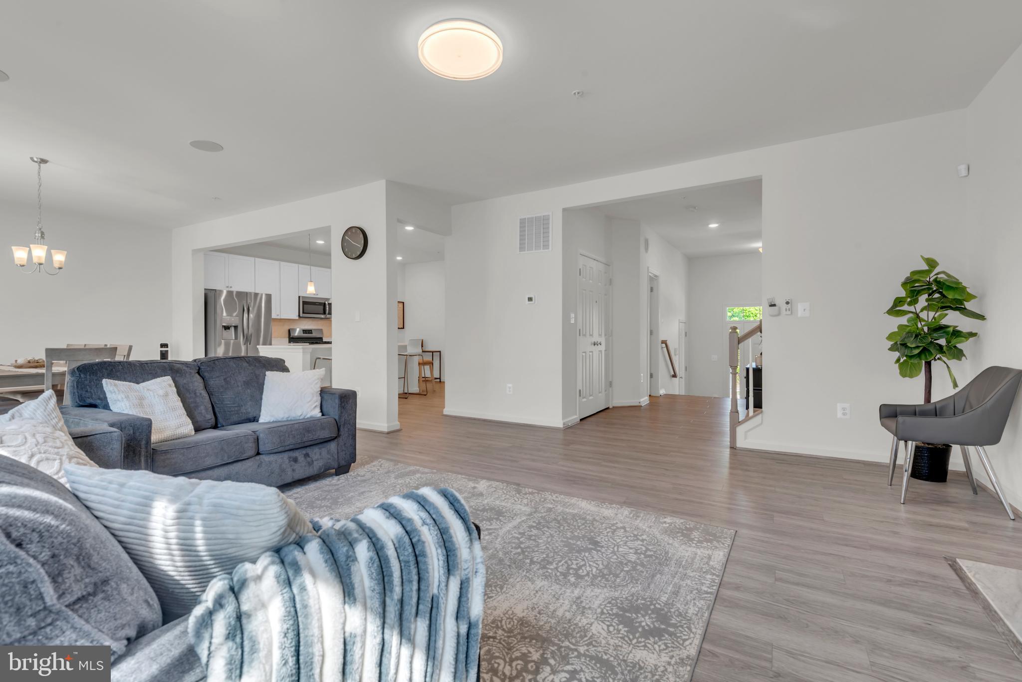 ELLENDALE - Residential