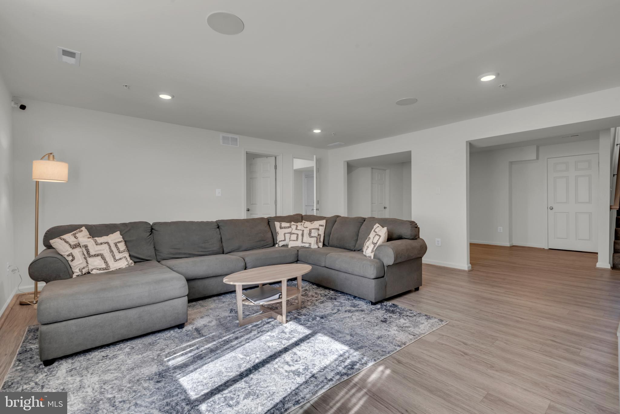 ELLENDALE - Residential