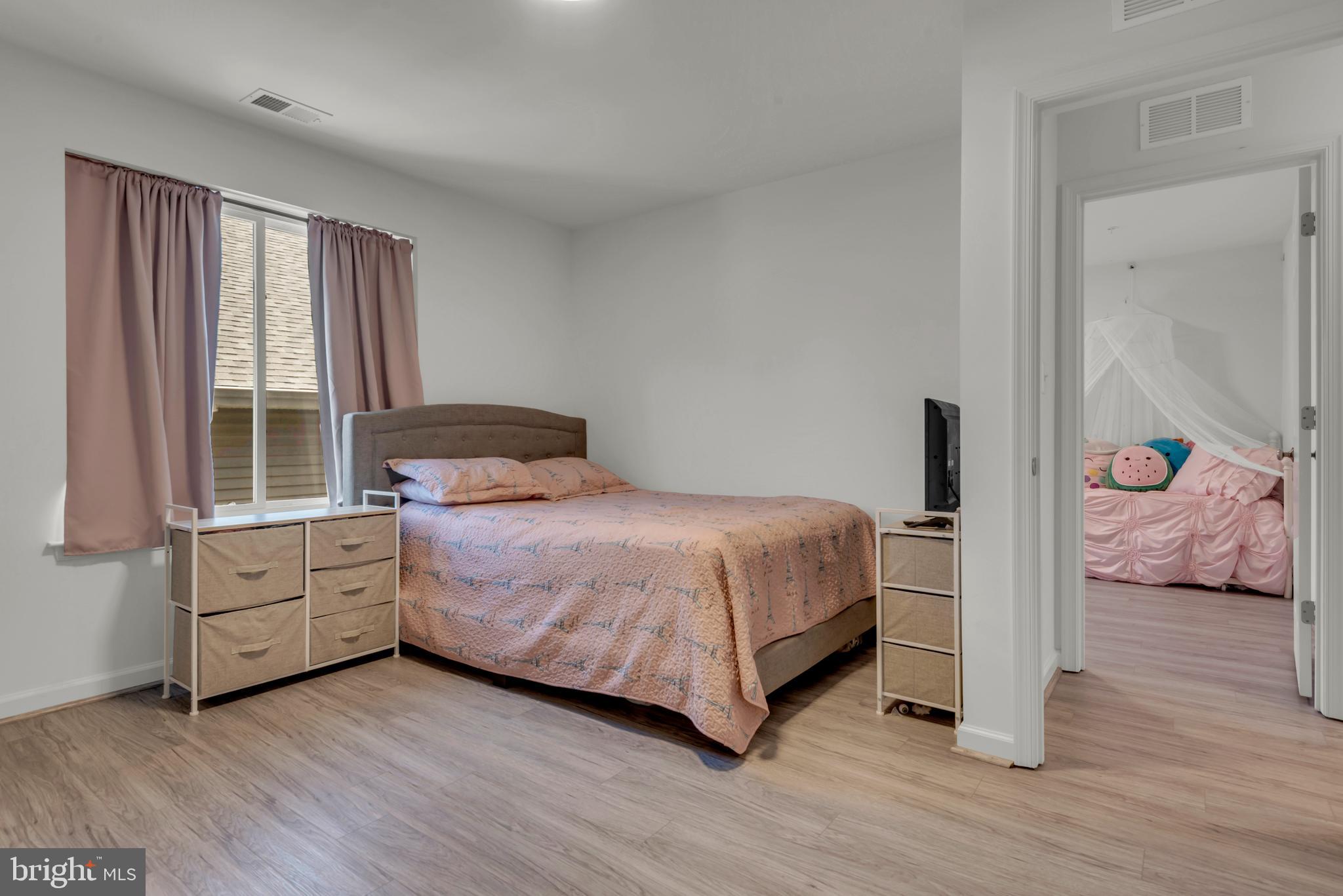 ELLENDALE - Residential