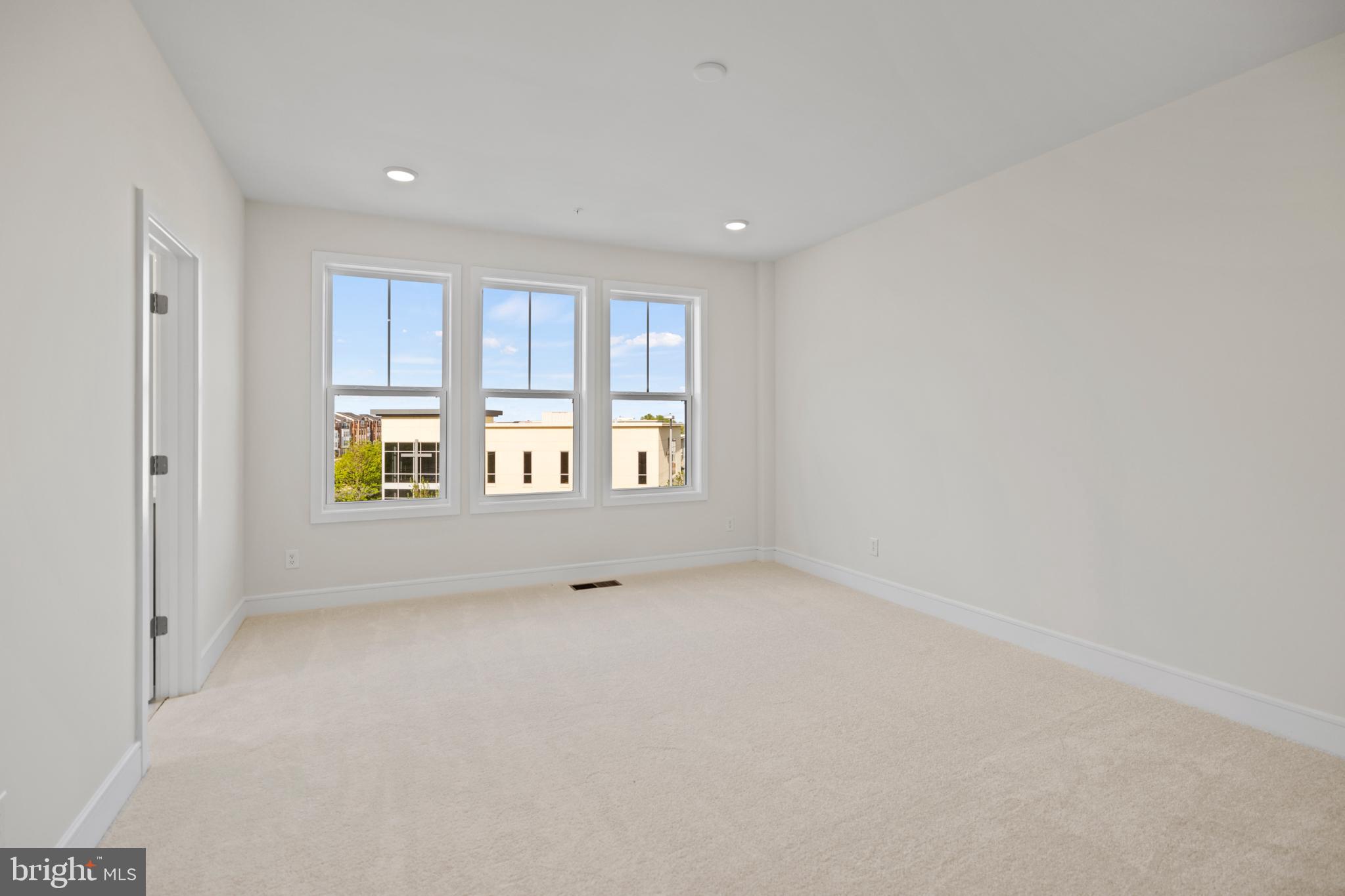 GOOSE CREEK VILLAGE - Residential