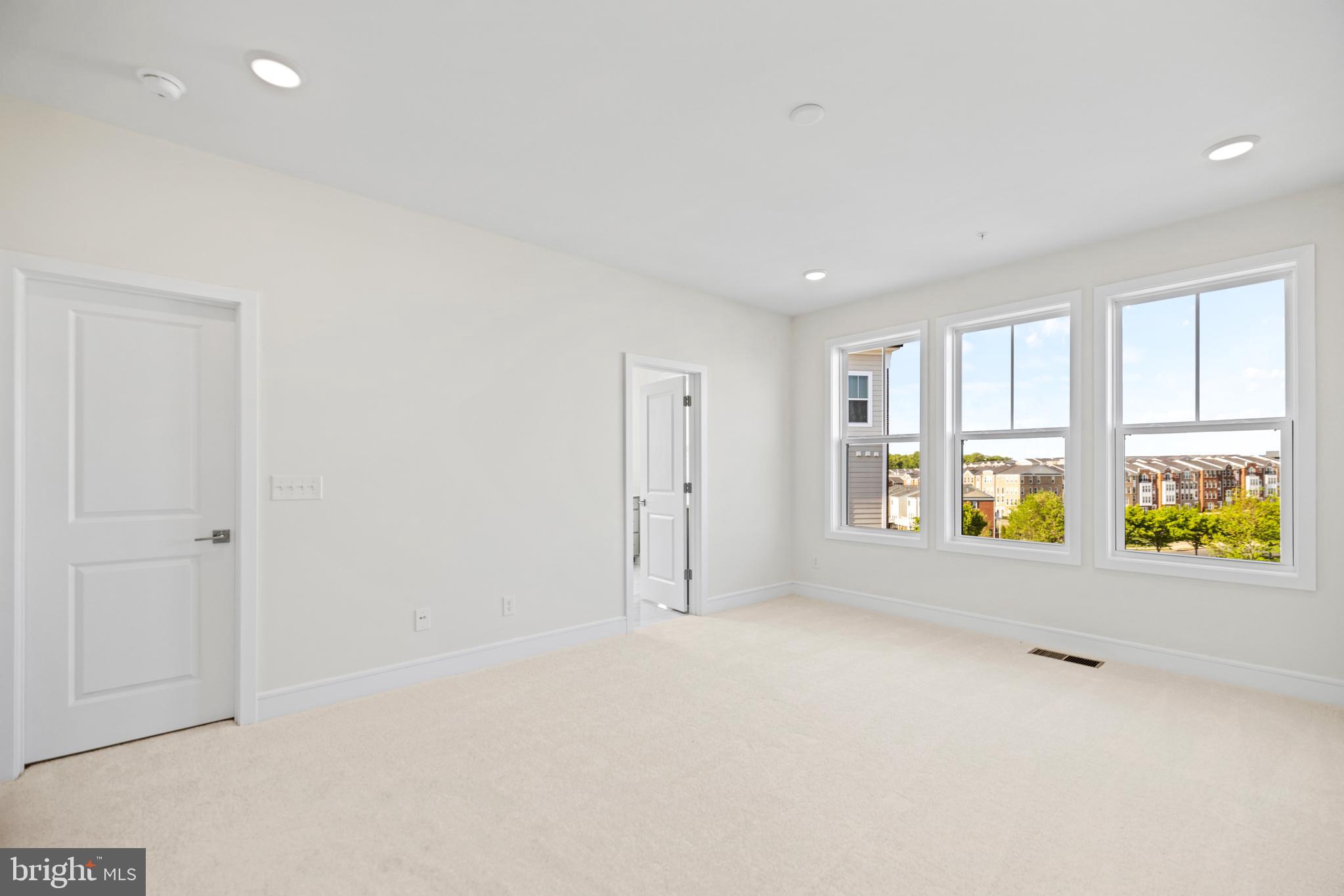 GOOSE CREEK VILLAGE - Residential