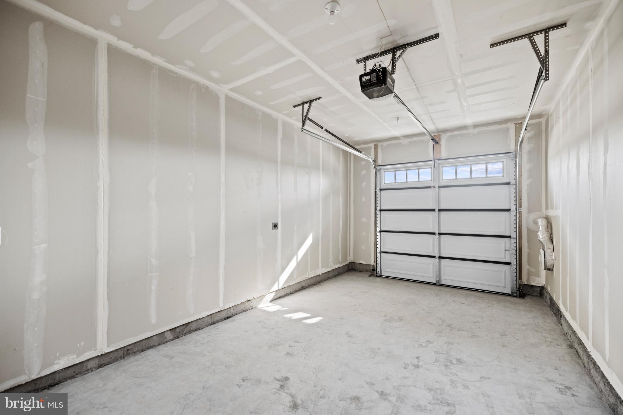 GOOSE CREEK VILLAGE - Residential