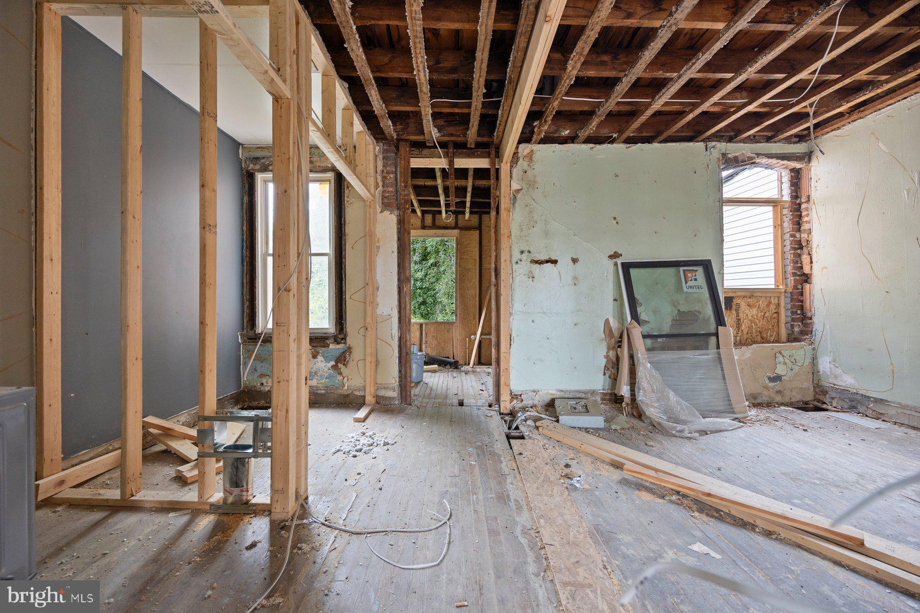 PARK CIRCLE - Residential