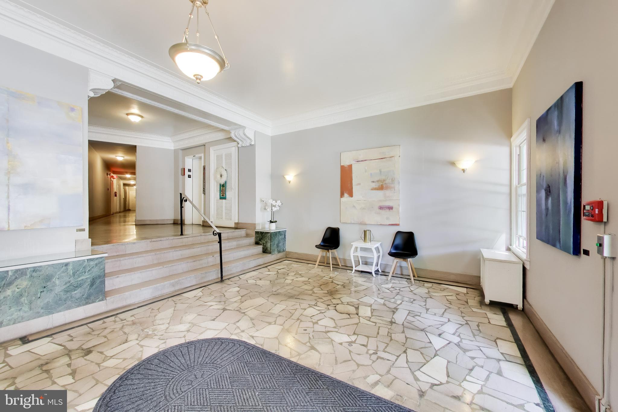 5402 CONNECTICUT AVENUE NW 204