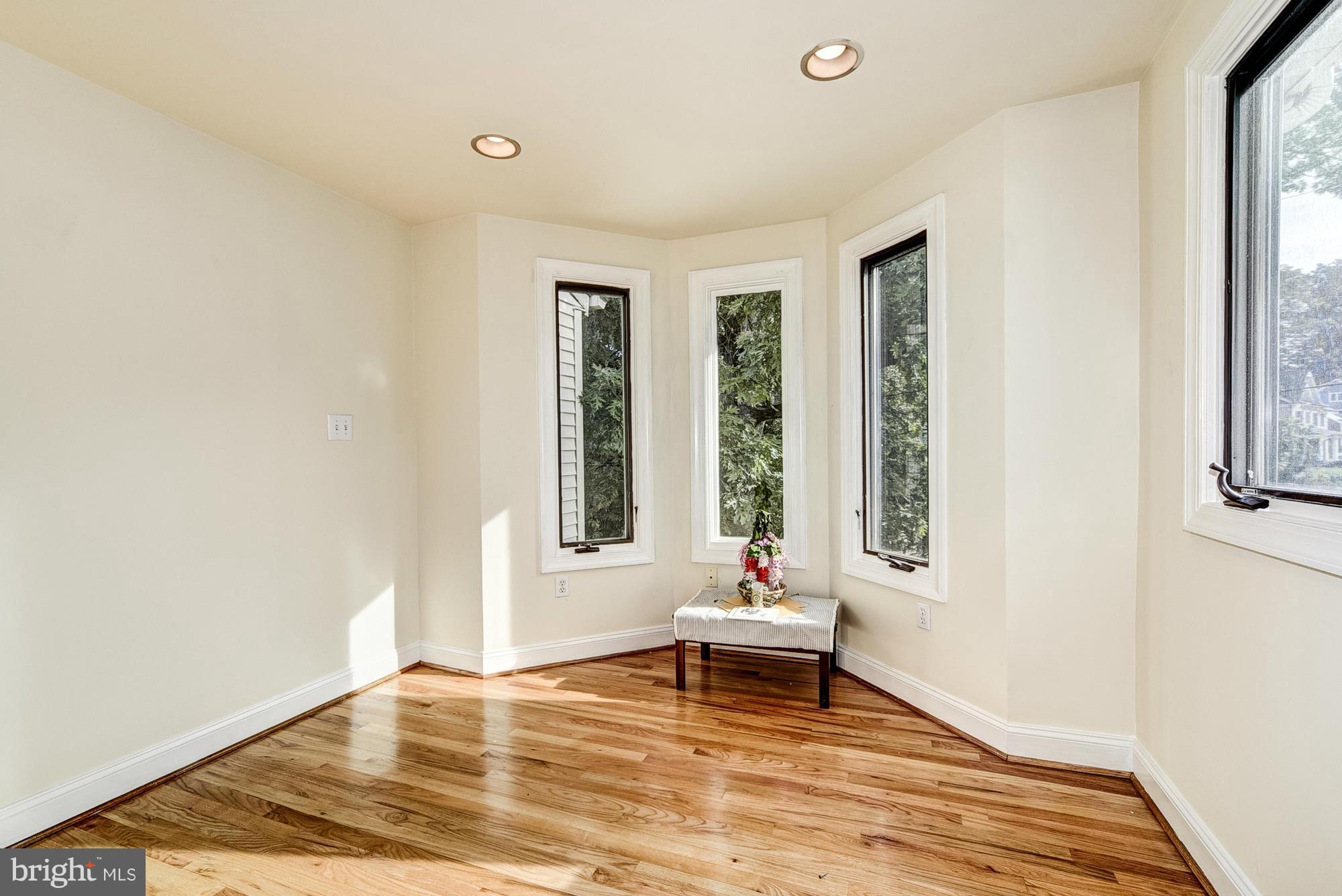 GLENBROOK VILLAGE - Residential