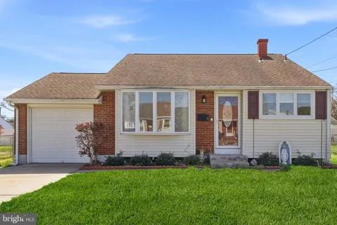 8 Falmouth Rd, Hamilton, NJ MLS: NJME2075166