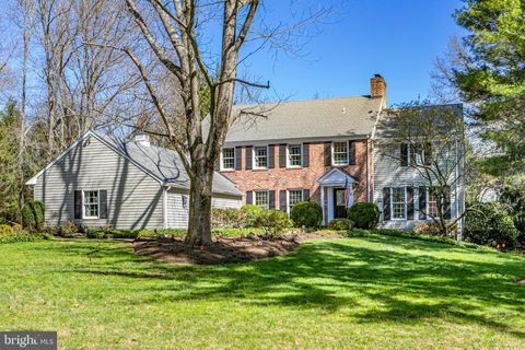 Homes For Sale - 75 W Shore Drive<br/> Mercer County, PENNINGTON, NJ 08534