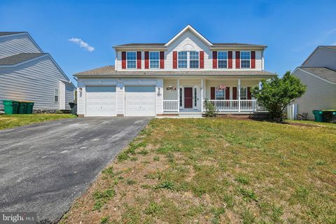 Homes For Sale - 18122 Samuel Circle<br/> HAGERSTOWN, MD 21740