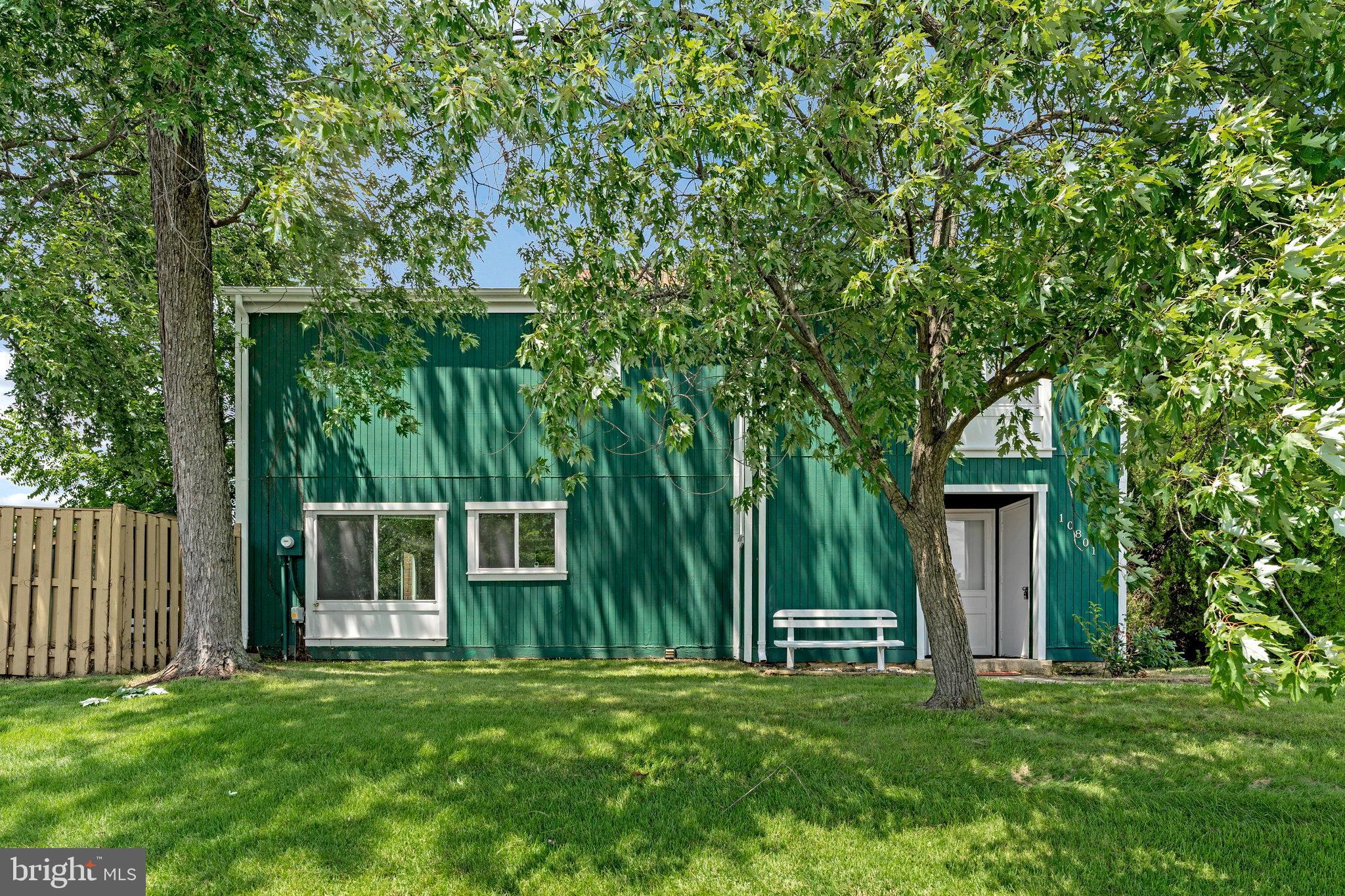 10801 DAISY COURT