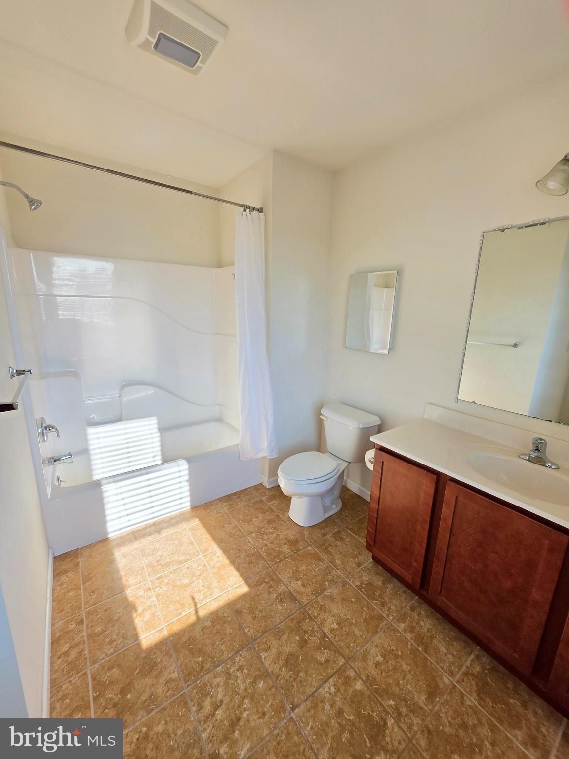 121 S 43RD STREET 33 405