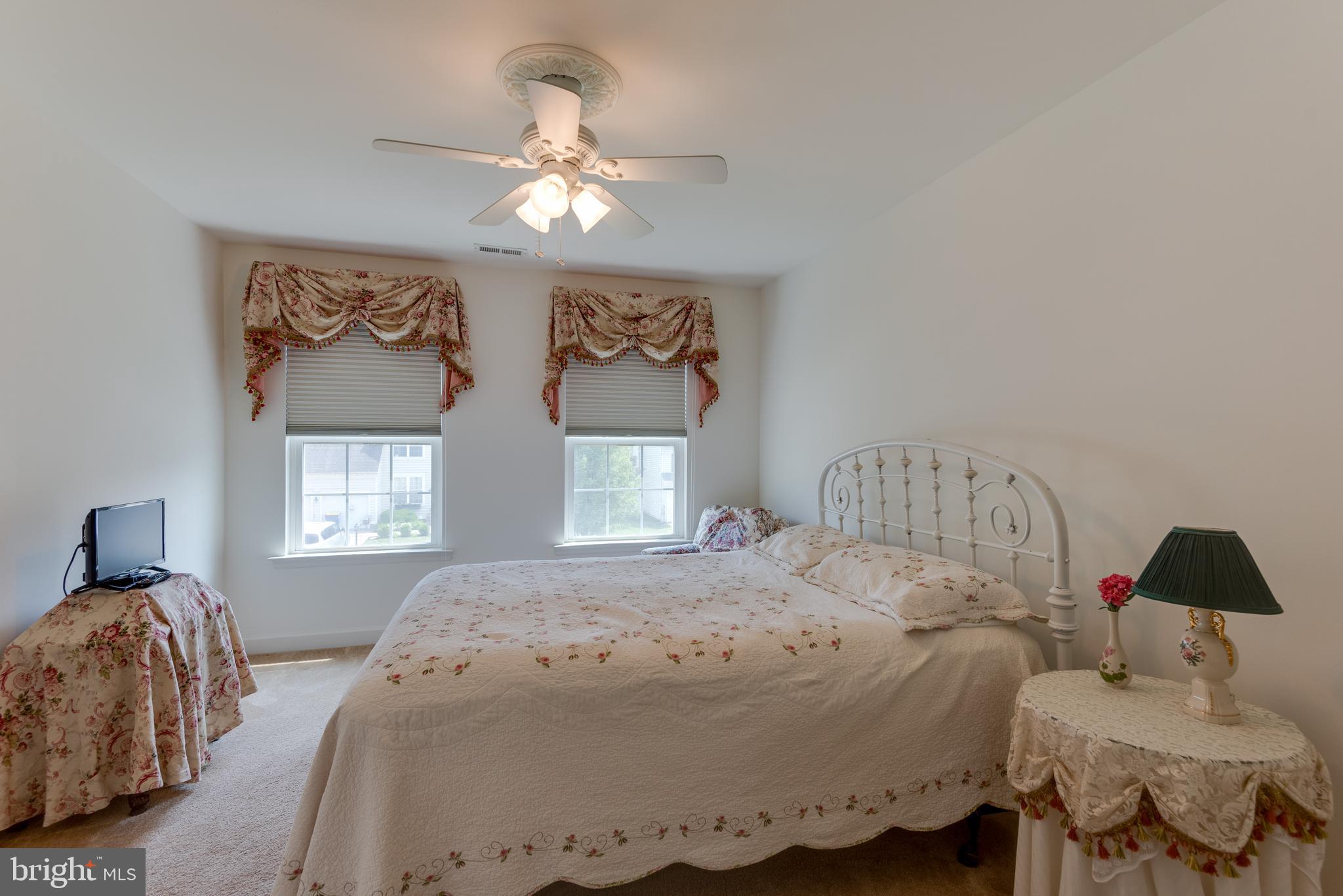 ACADEMY HILLS - Residential