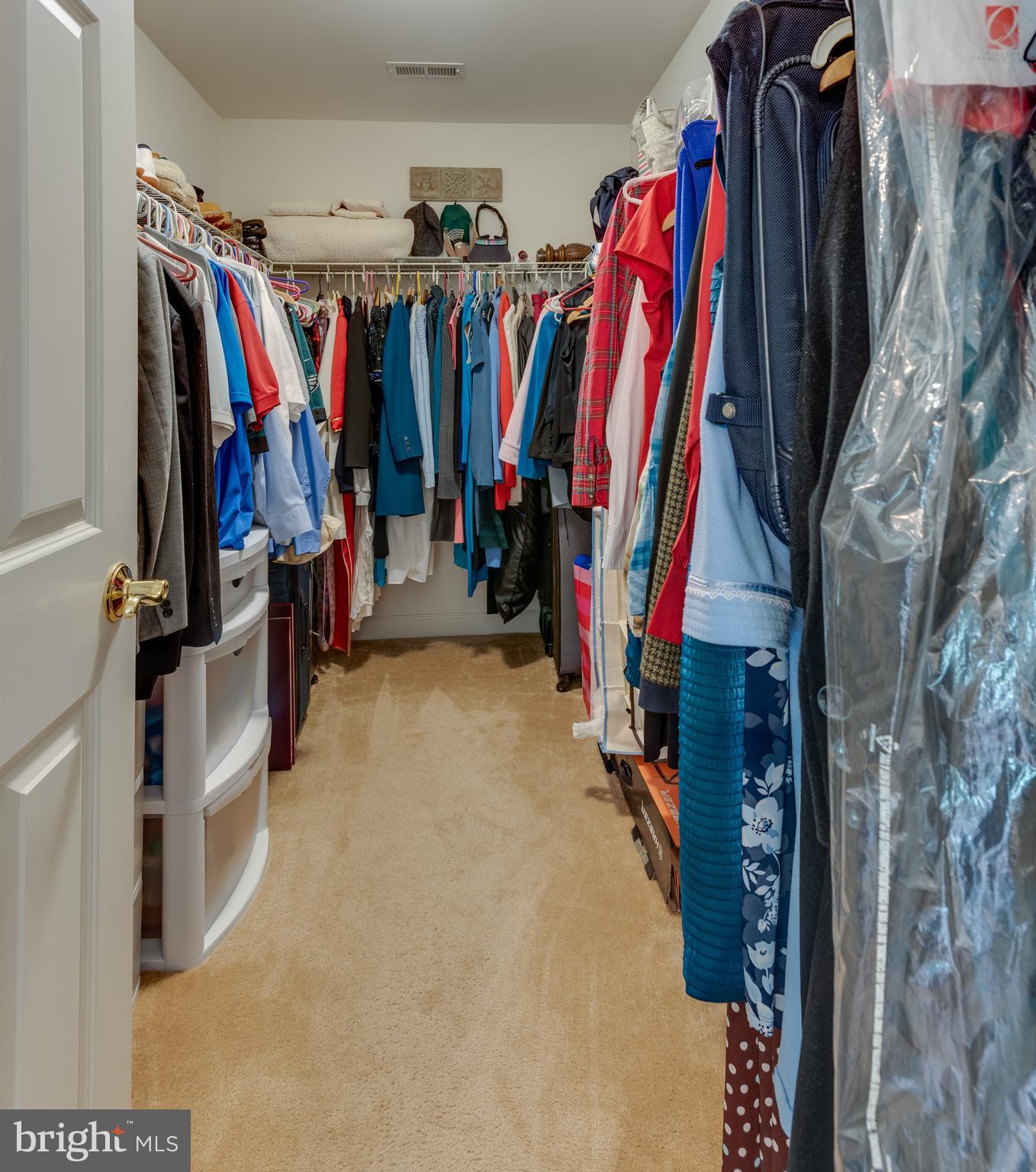 ACADEMY HILLS - Residential