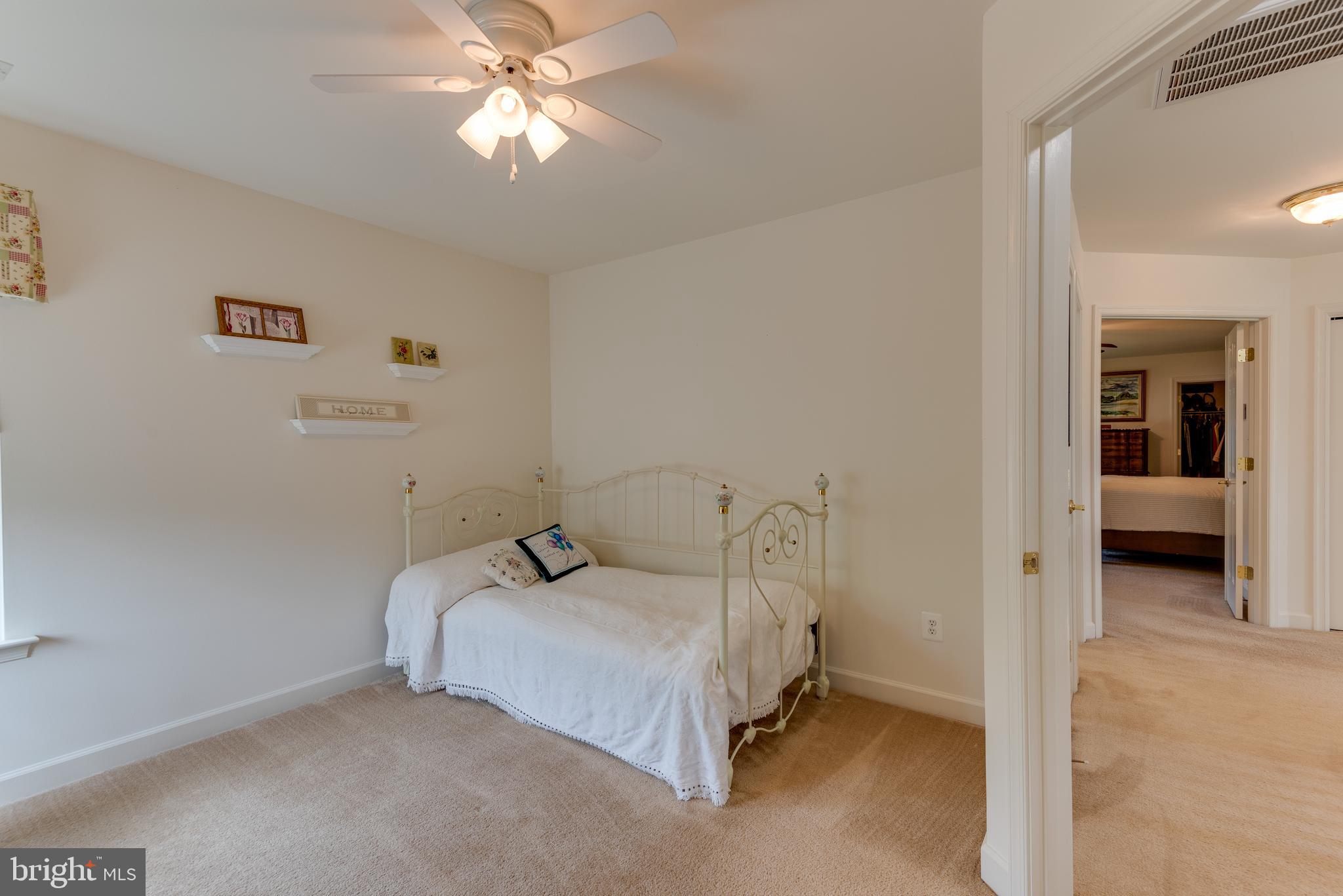 ACADEMY HILLS - Residential