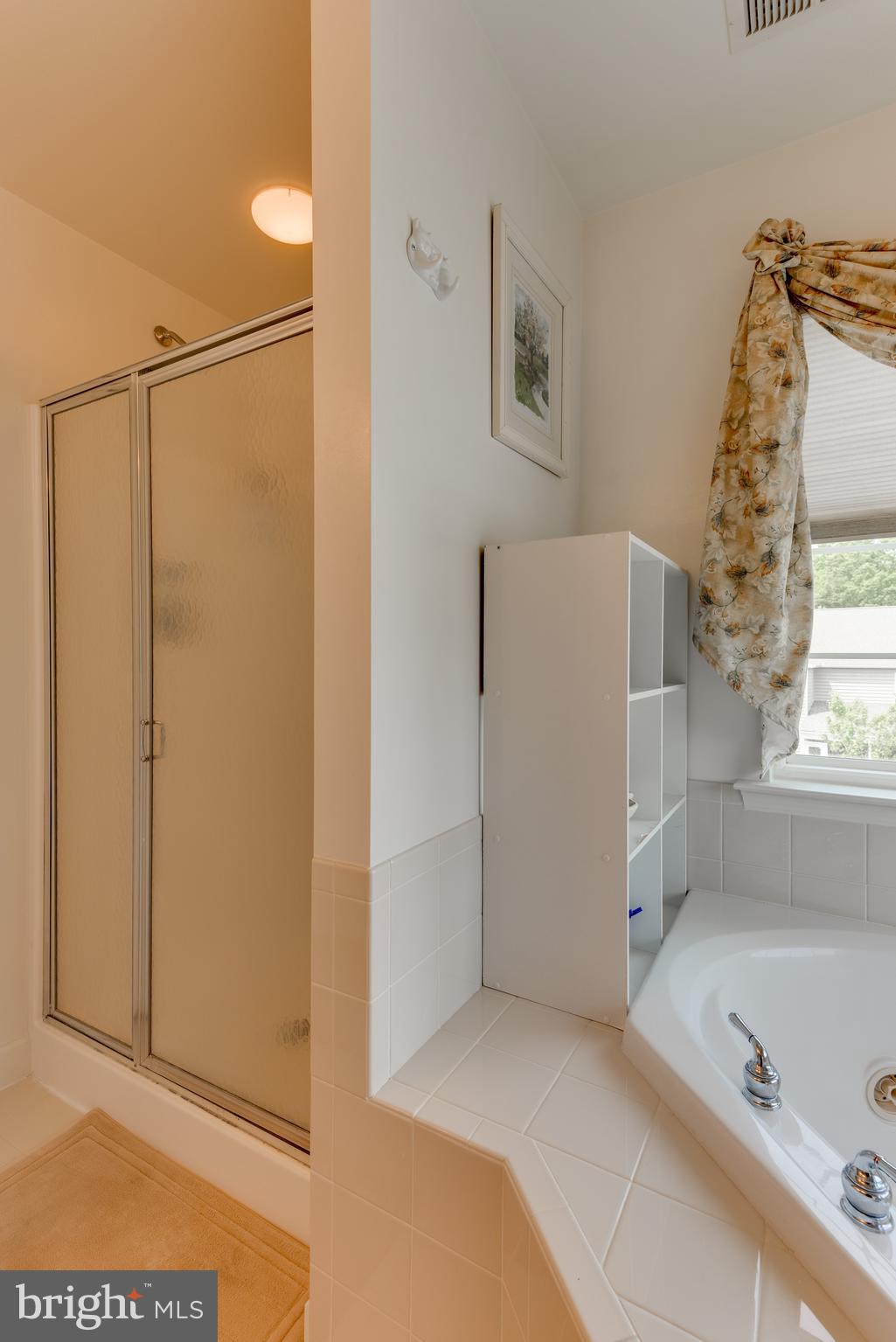 ACADEMY HILLS - Residential