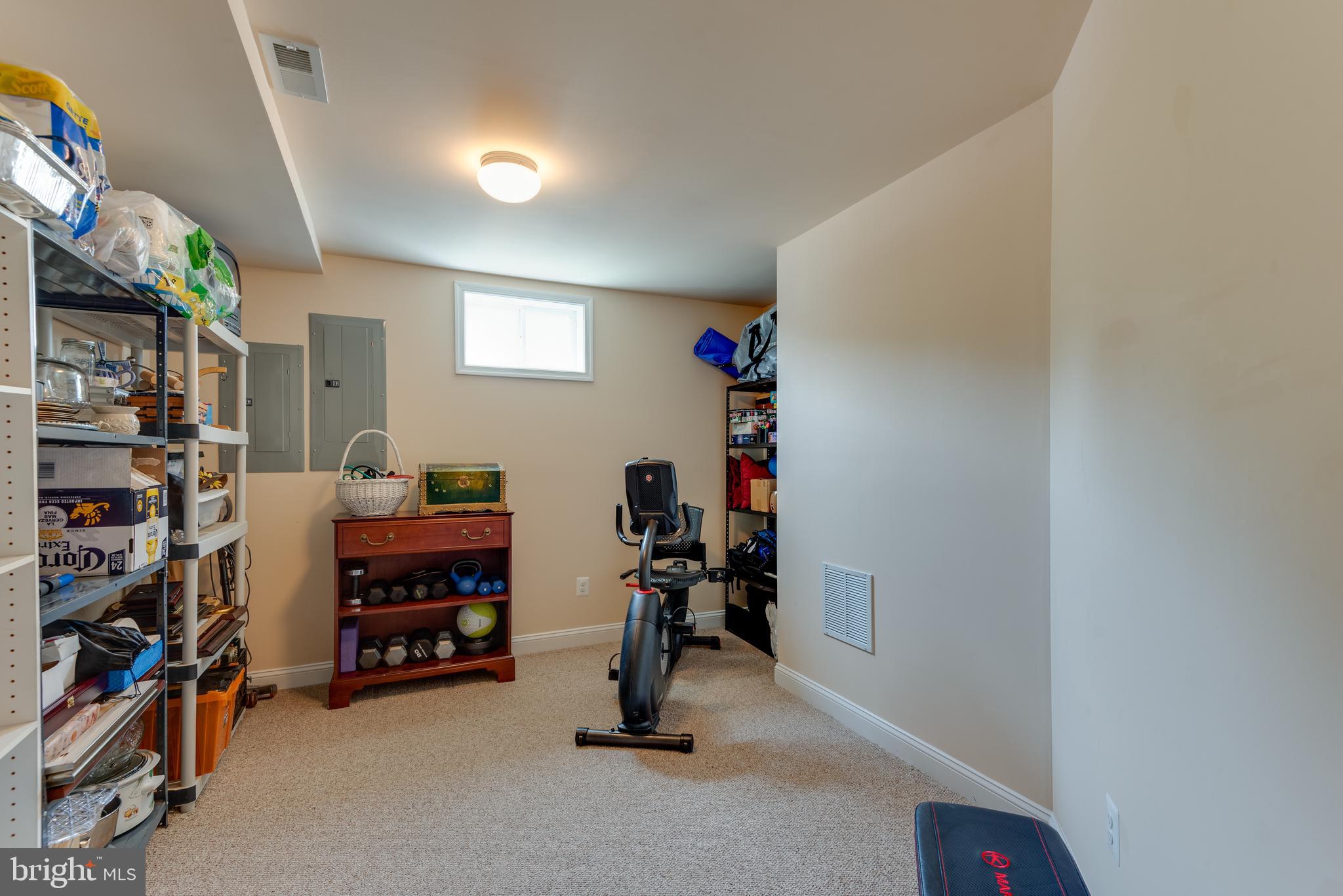 ACADEMY HILLS - Residential