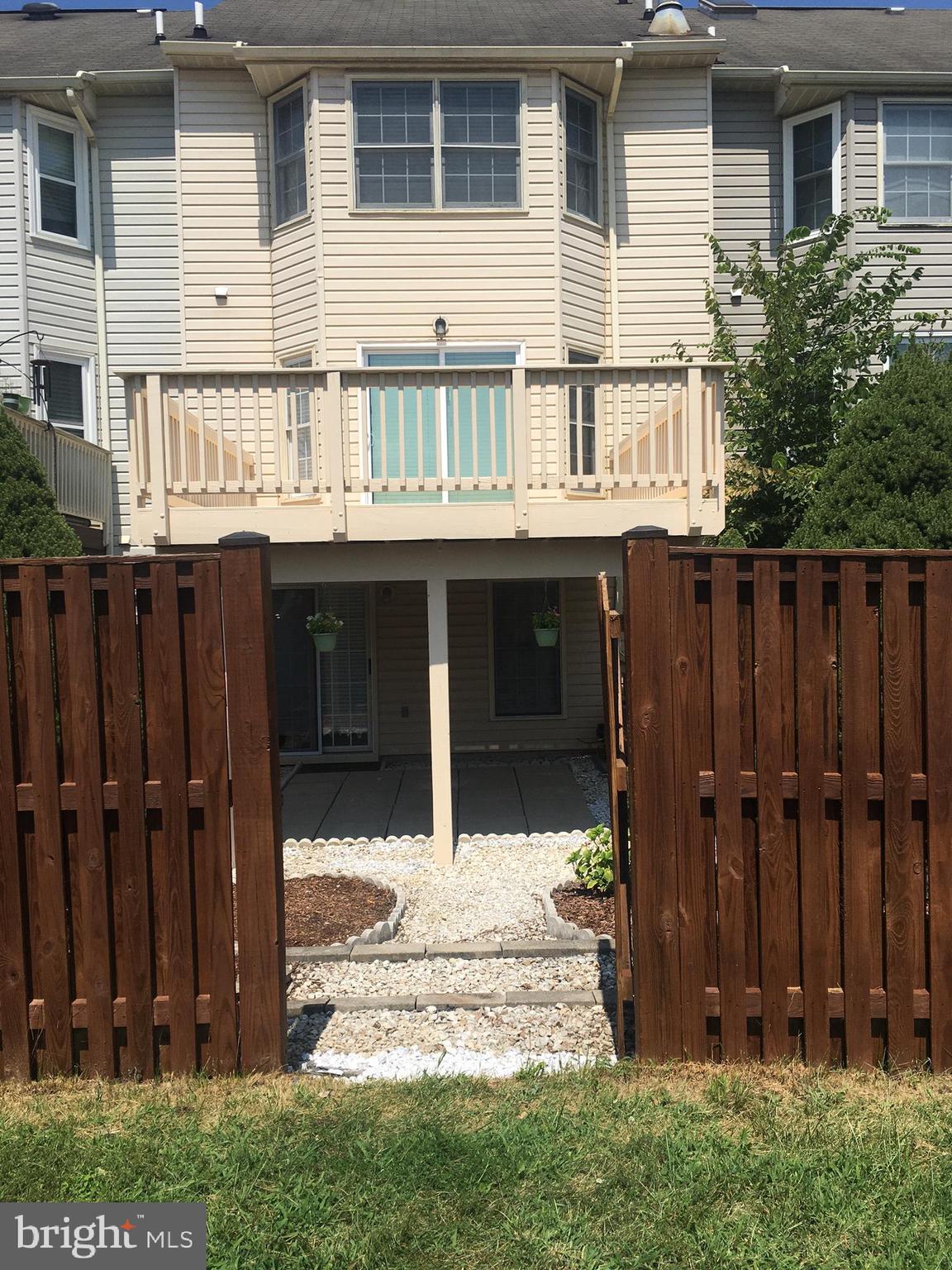 LAKE LINGANORE - Residential