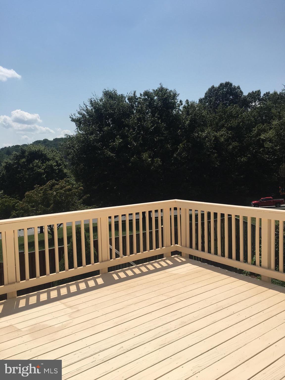 LAKE LINGANORE - Residential