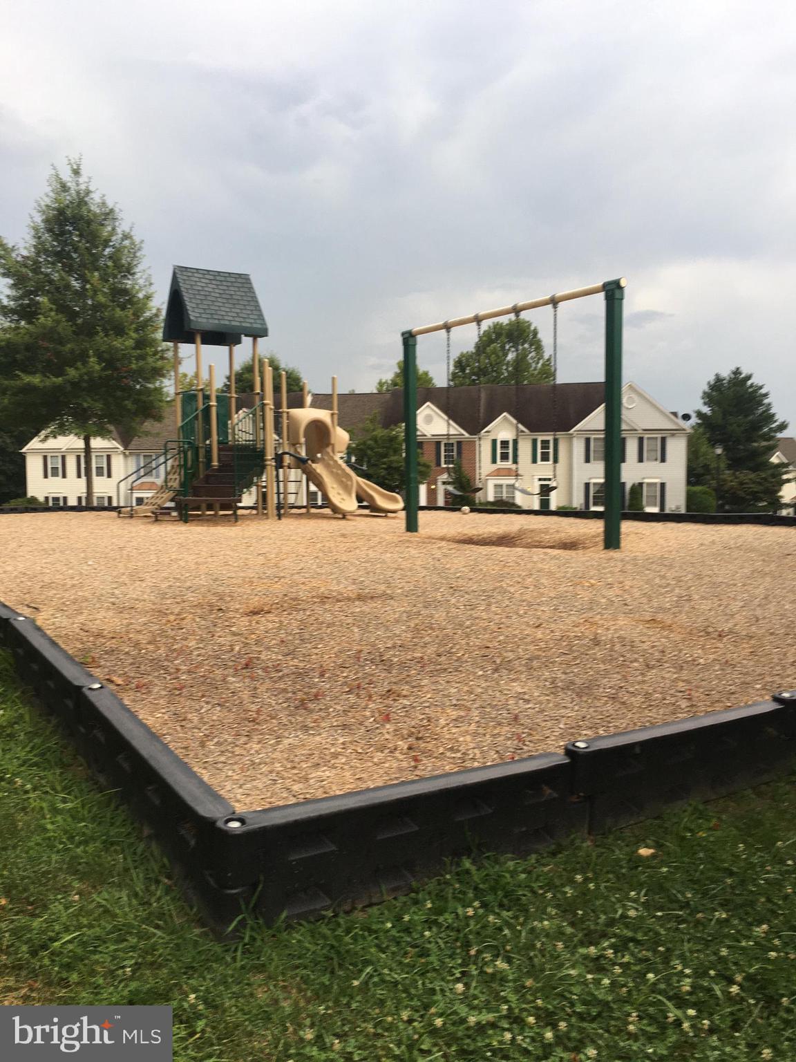 LAKE LINGANORE - Residential