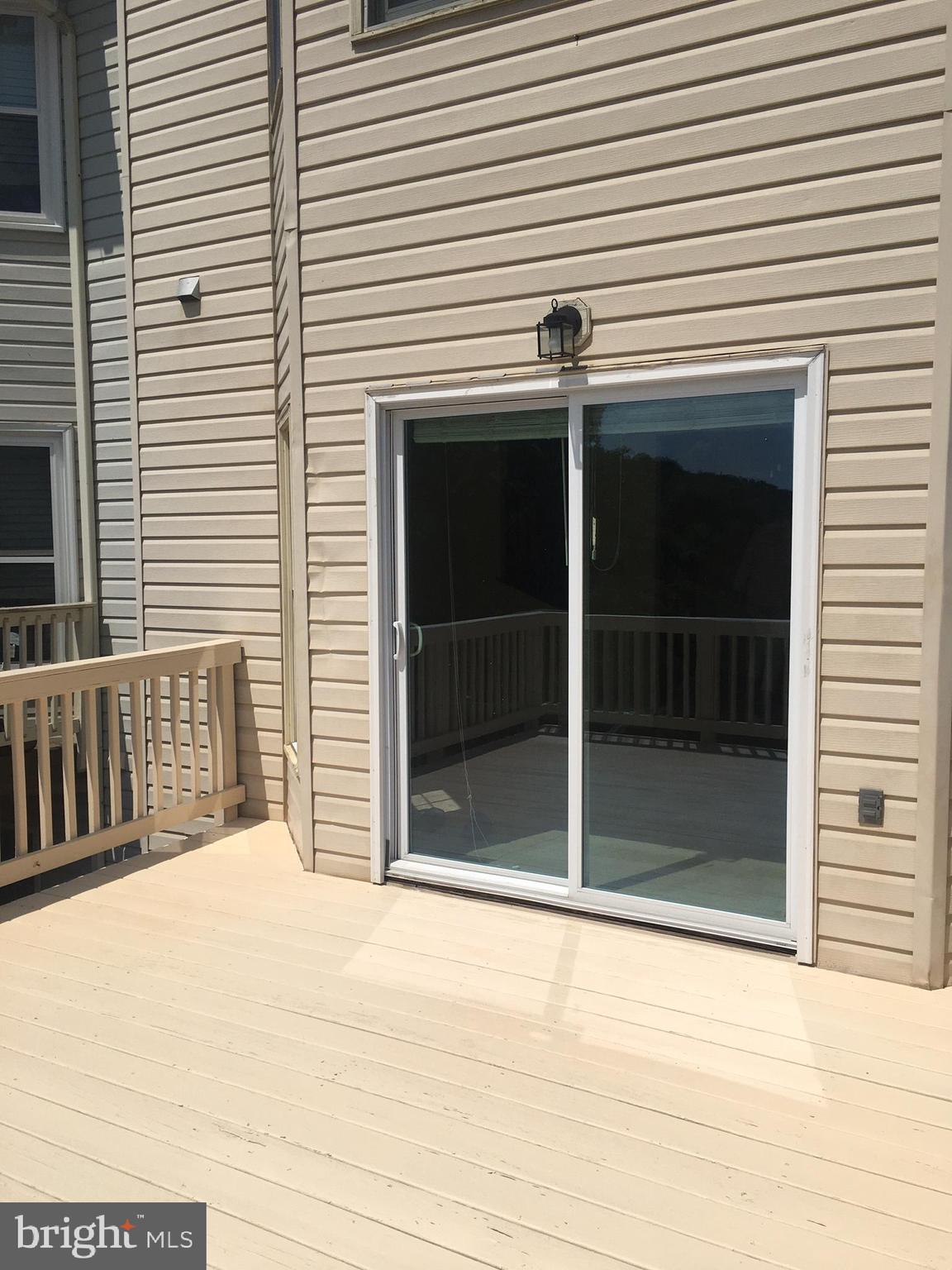 LAKE LINGANORE - Residential