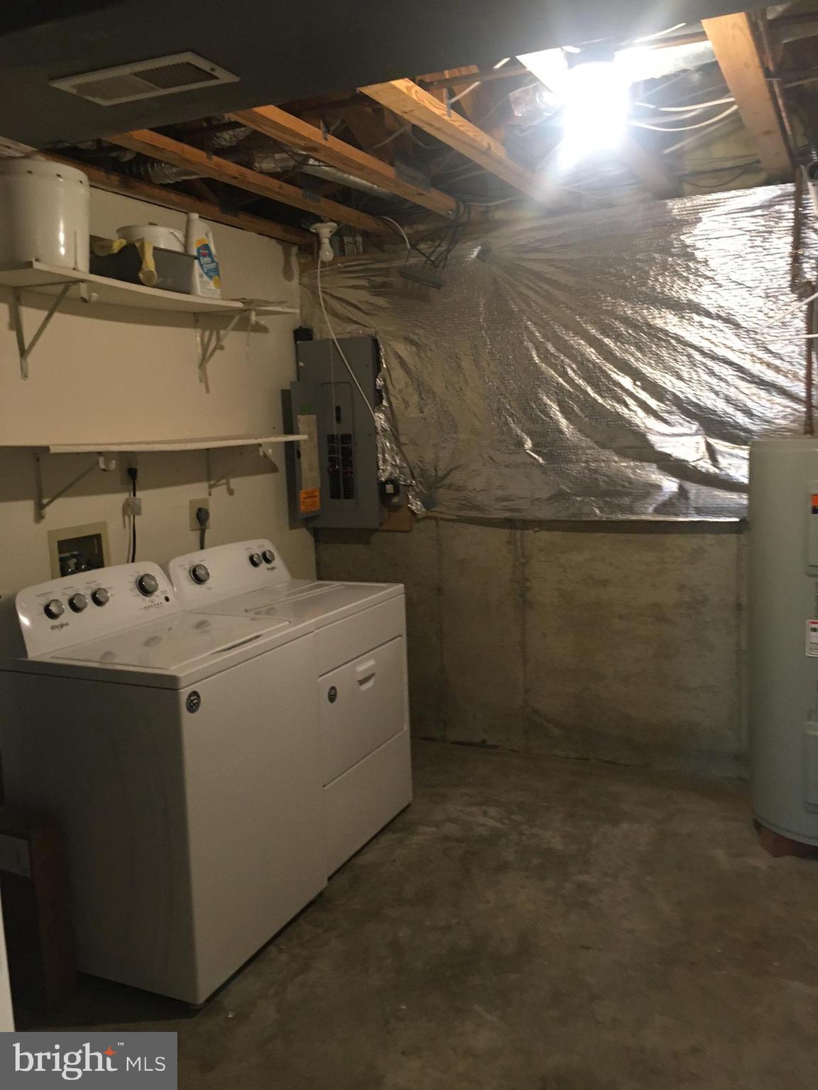 LAKE LINGANORE - Residential