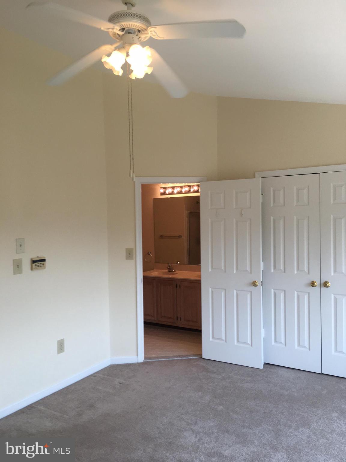 LAKE LINGANORE - Residential