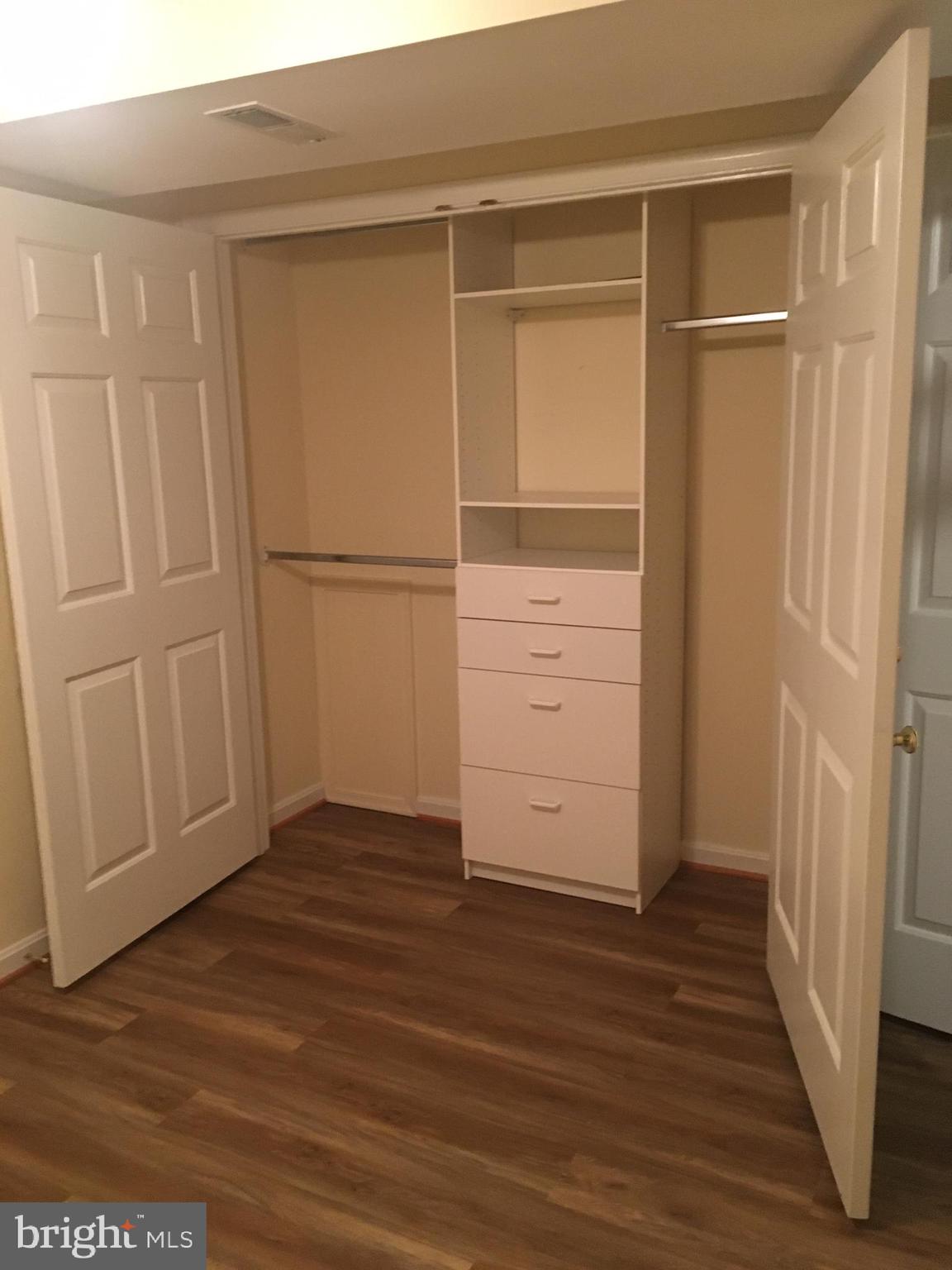 LAKE LINGANORE - Residential