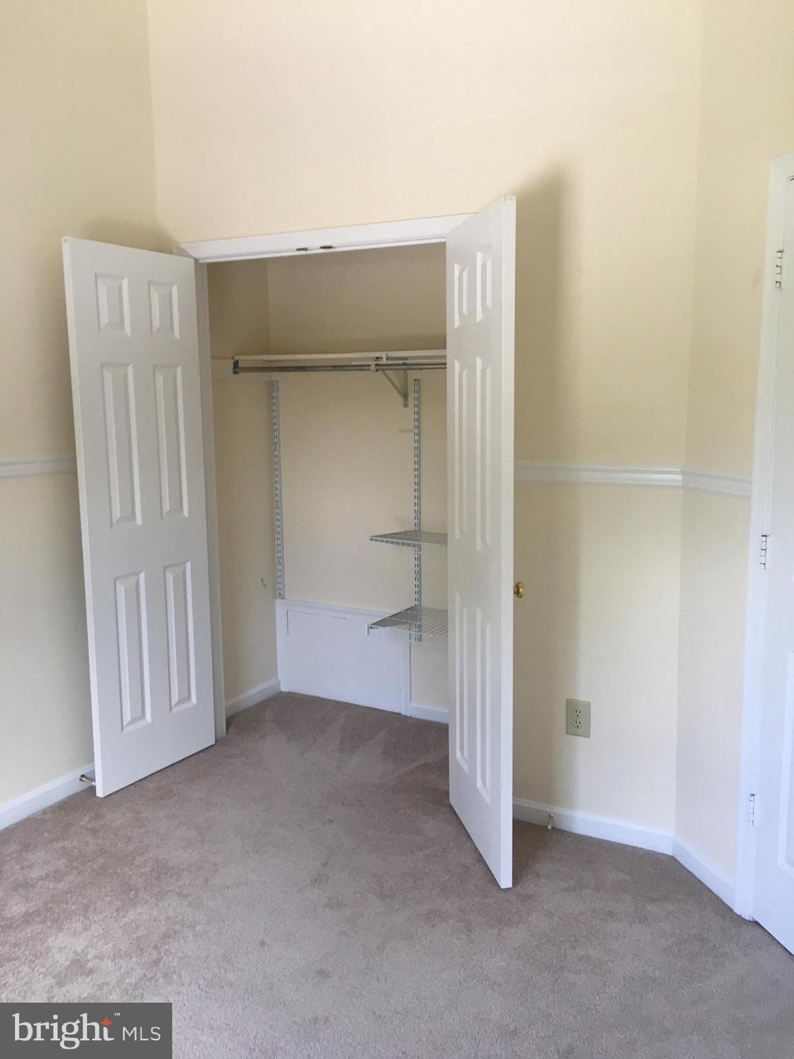 LAKE LINGANORE - Residential