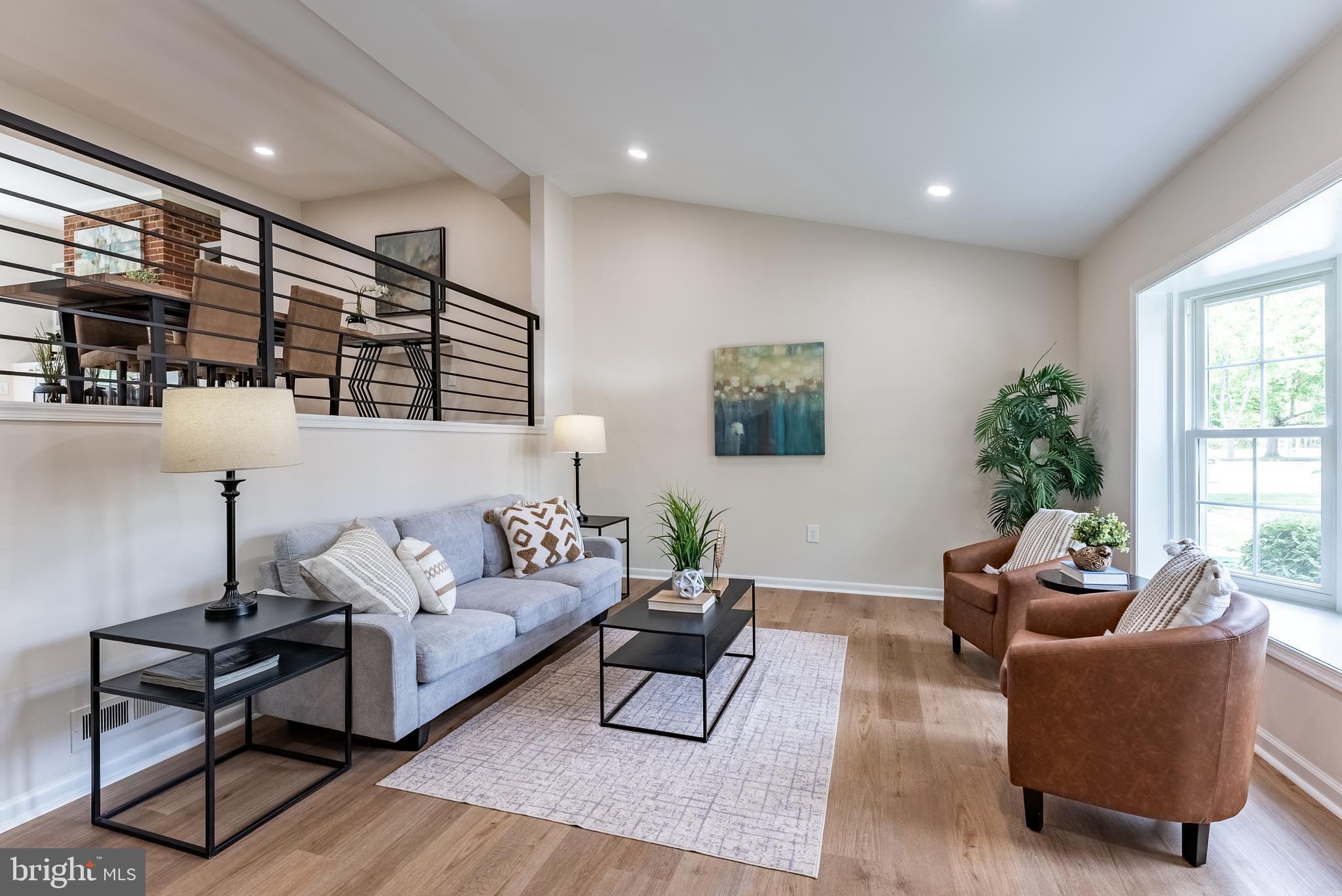 HERITAGE SQUARE - Residential