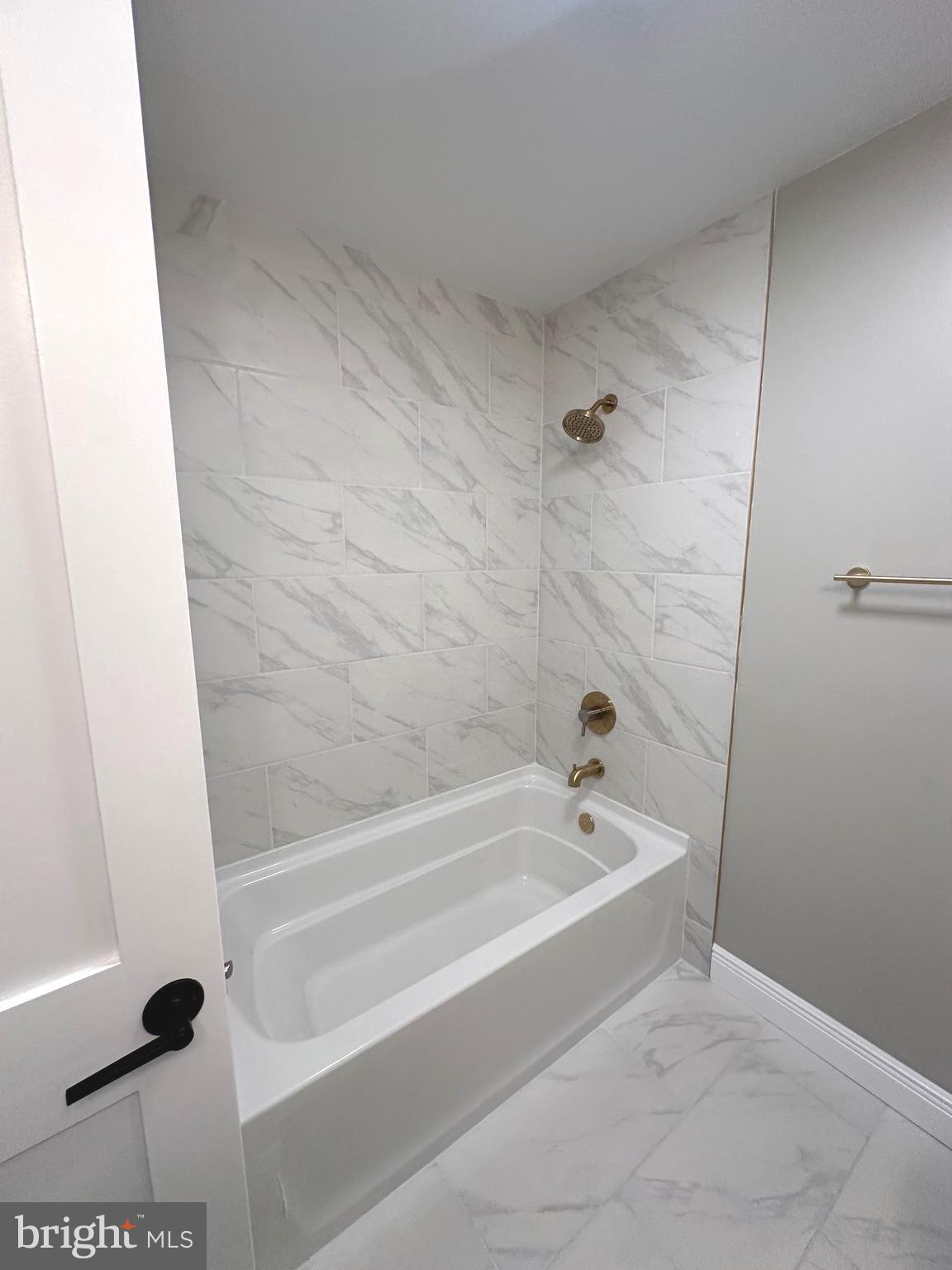 GREENWOODS - Residential