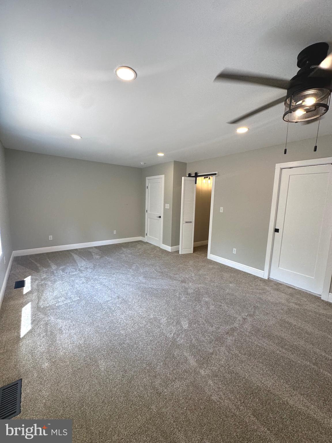 GREENWOODS - Residential