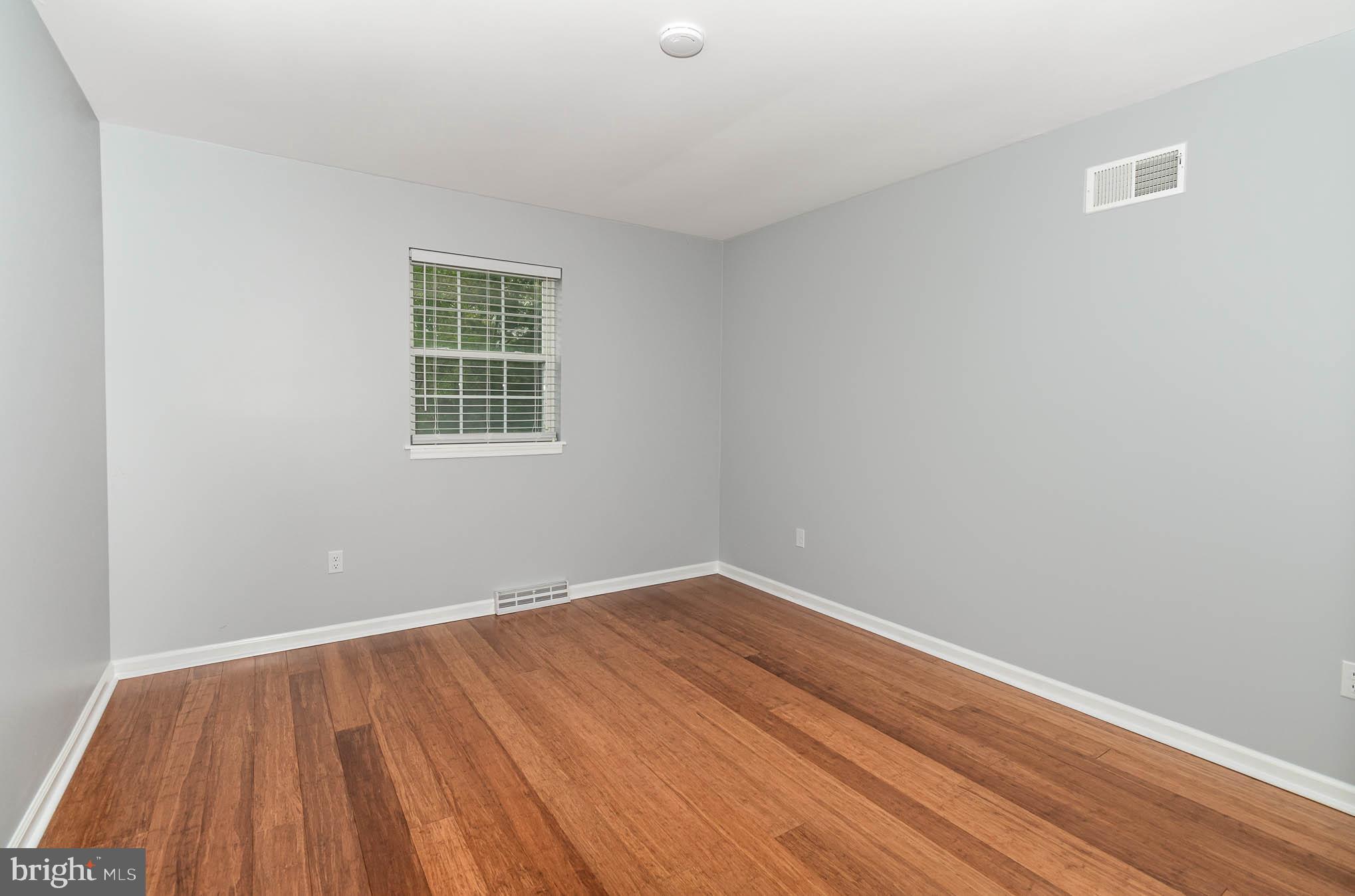 WILLOW RUN - Residential