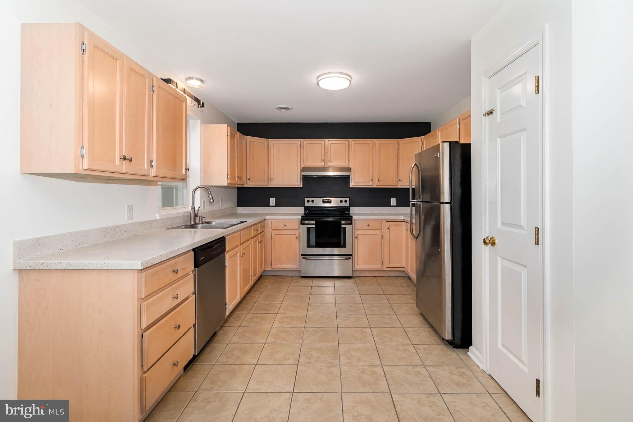 WILLOW RUN - Residential