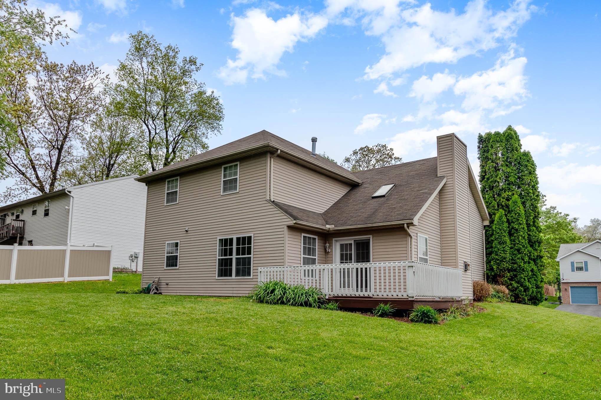 WILLOW RUN - Residential