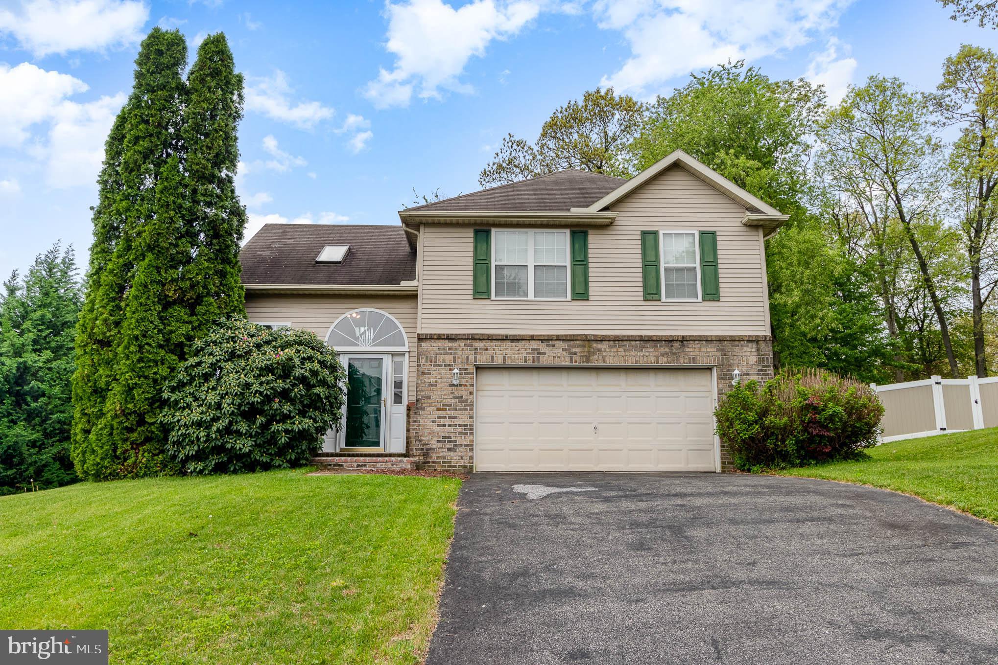 WILLOW RUN - Residential