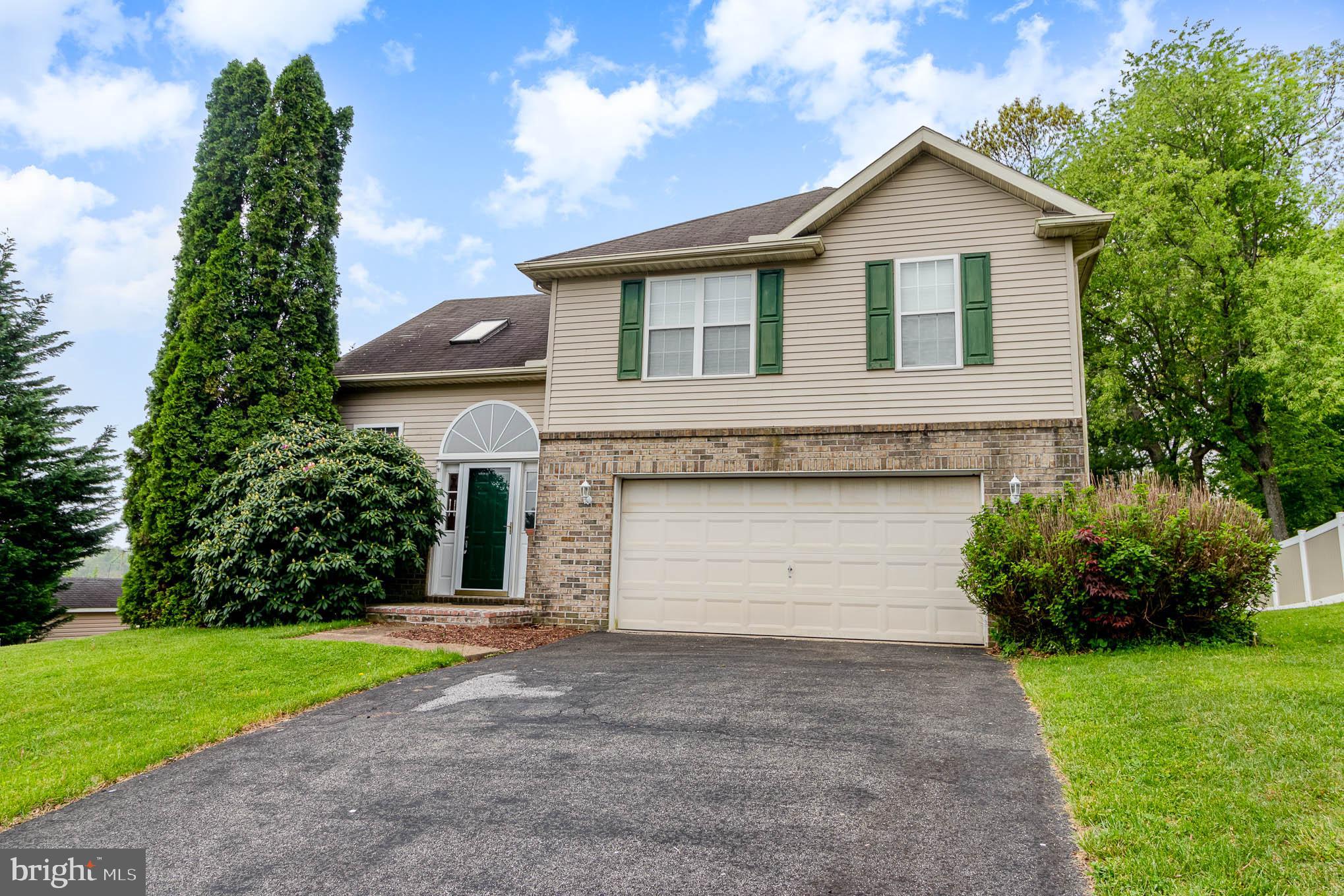 WILLOW RUN - Residential