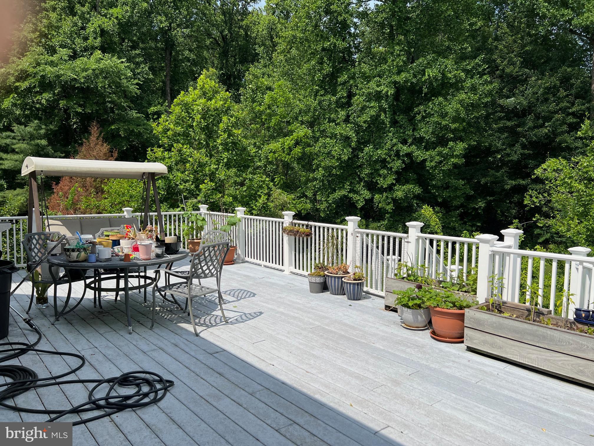 LEEHIGH VILLAGE - Residential