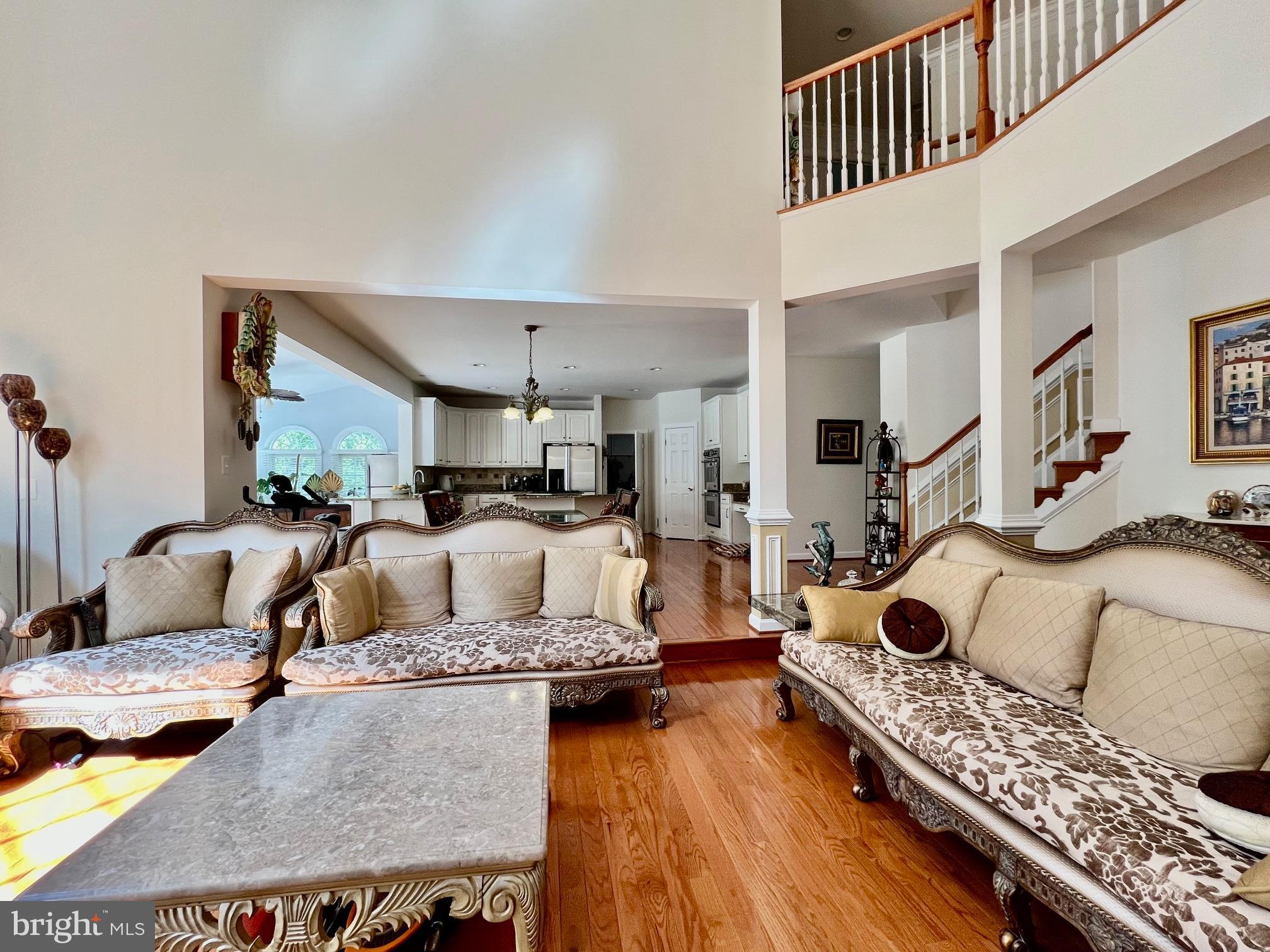 LEEHIGH VILLAGE - Residential