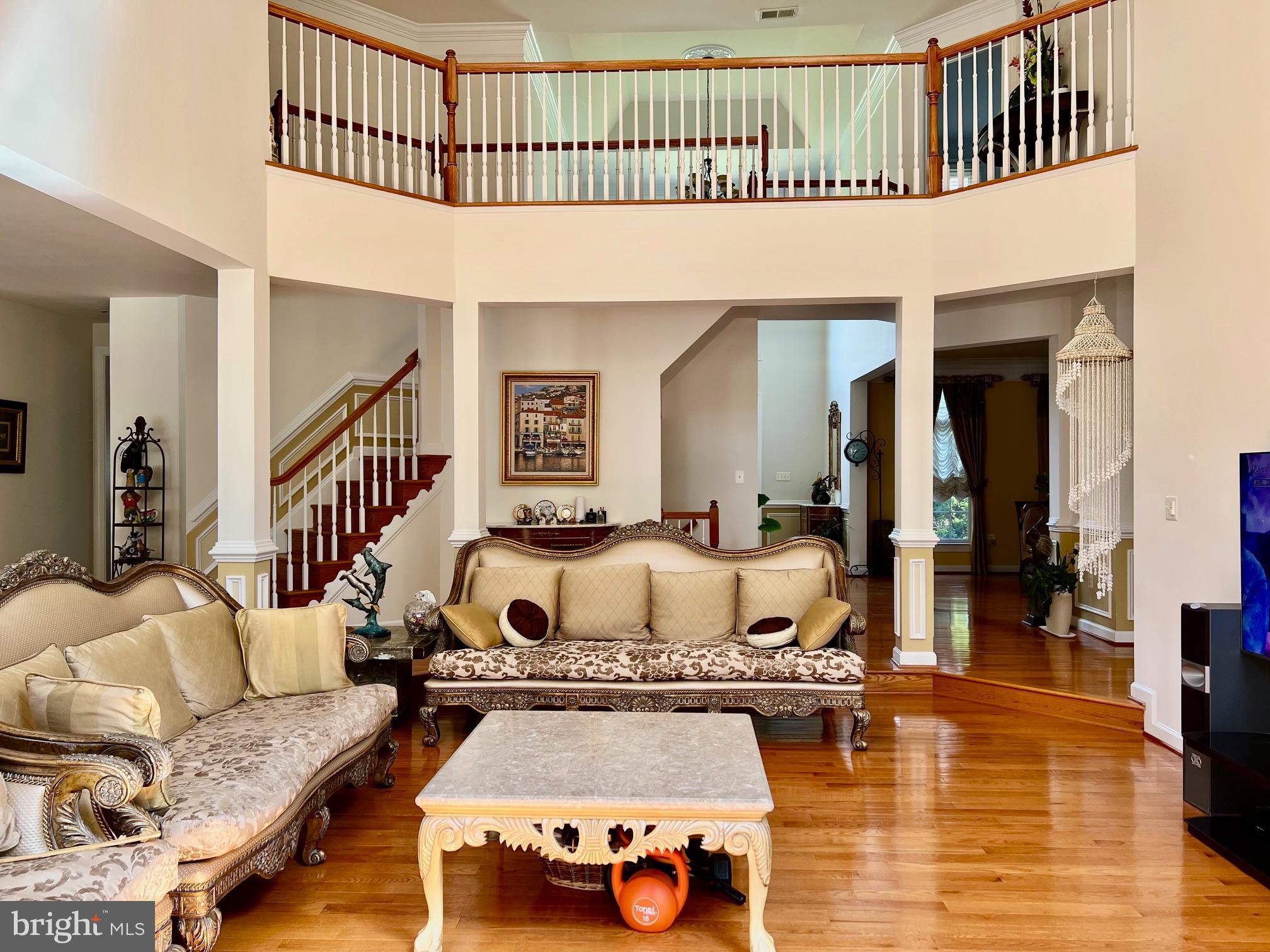 LEEHIGH VILLAGE - Residential