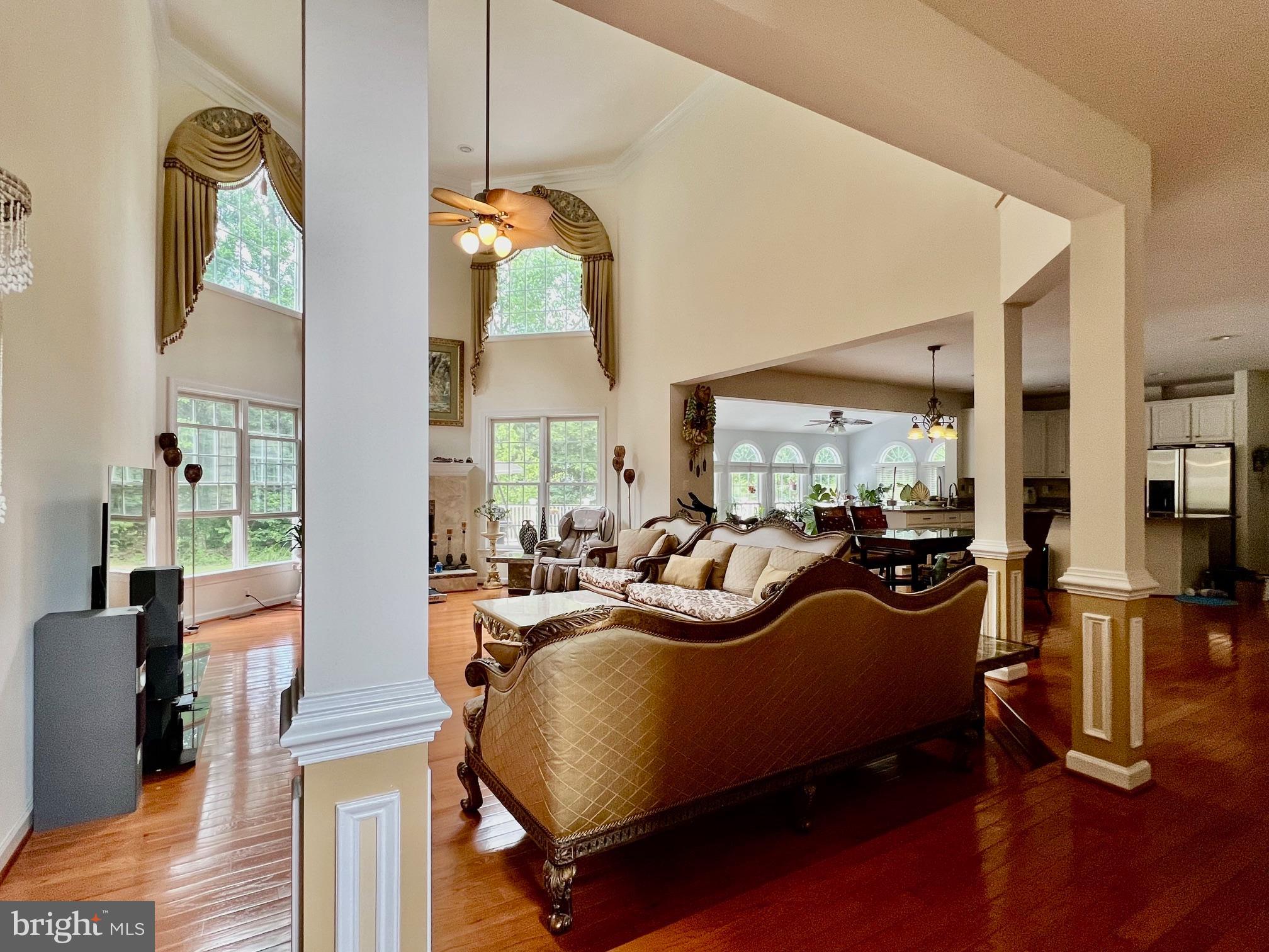 LEEHIGH VILLAGE - Residential