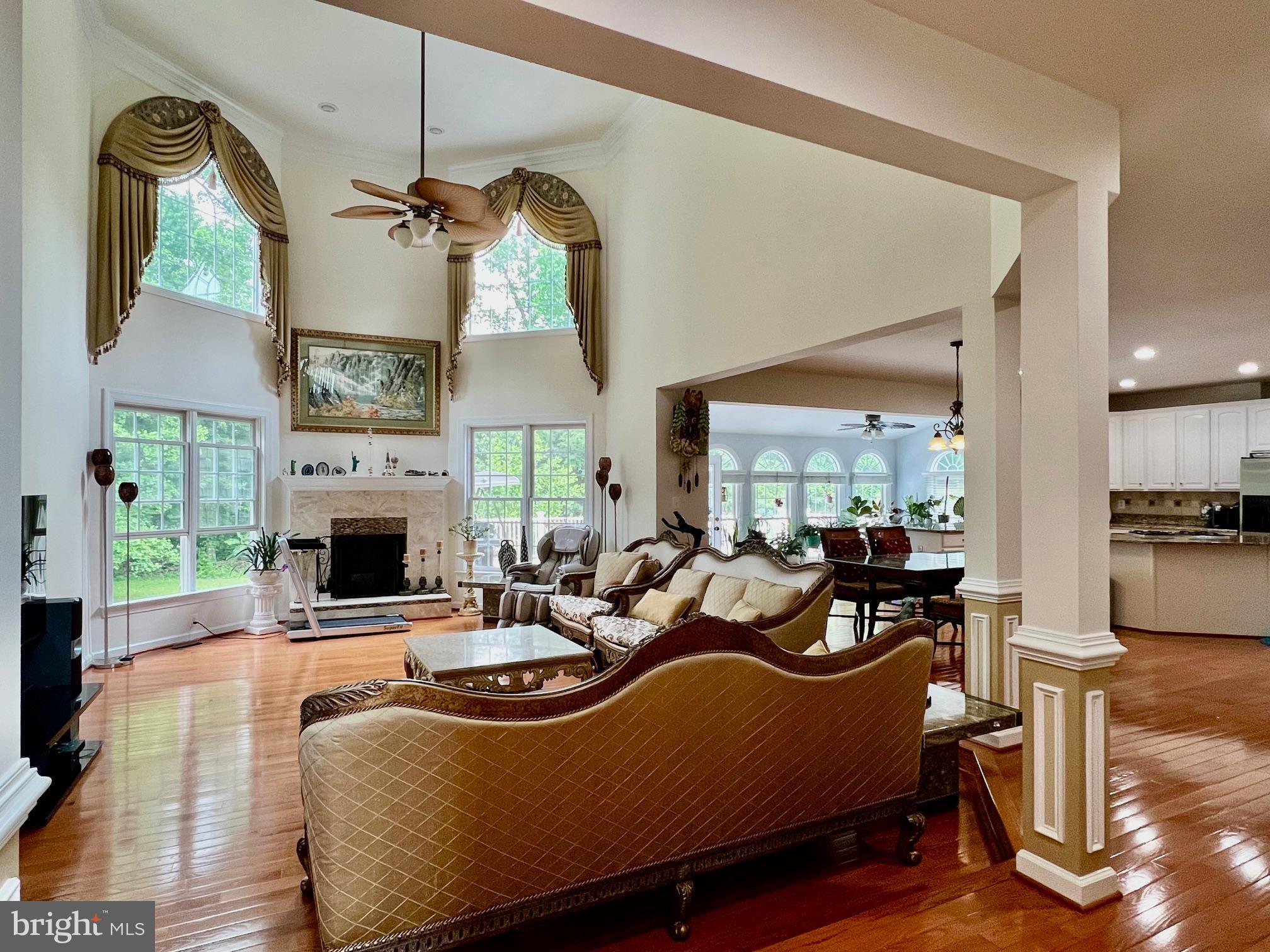 LEEHIGH VILLAGE - Residential