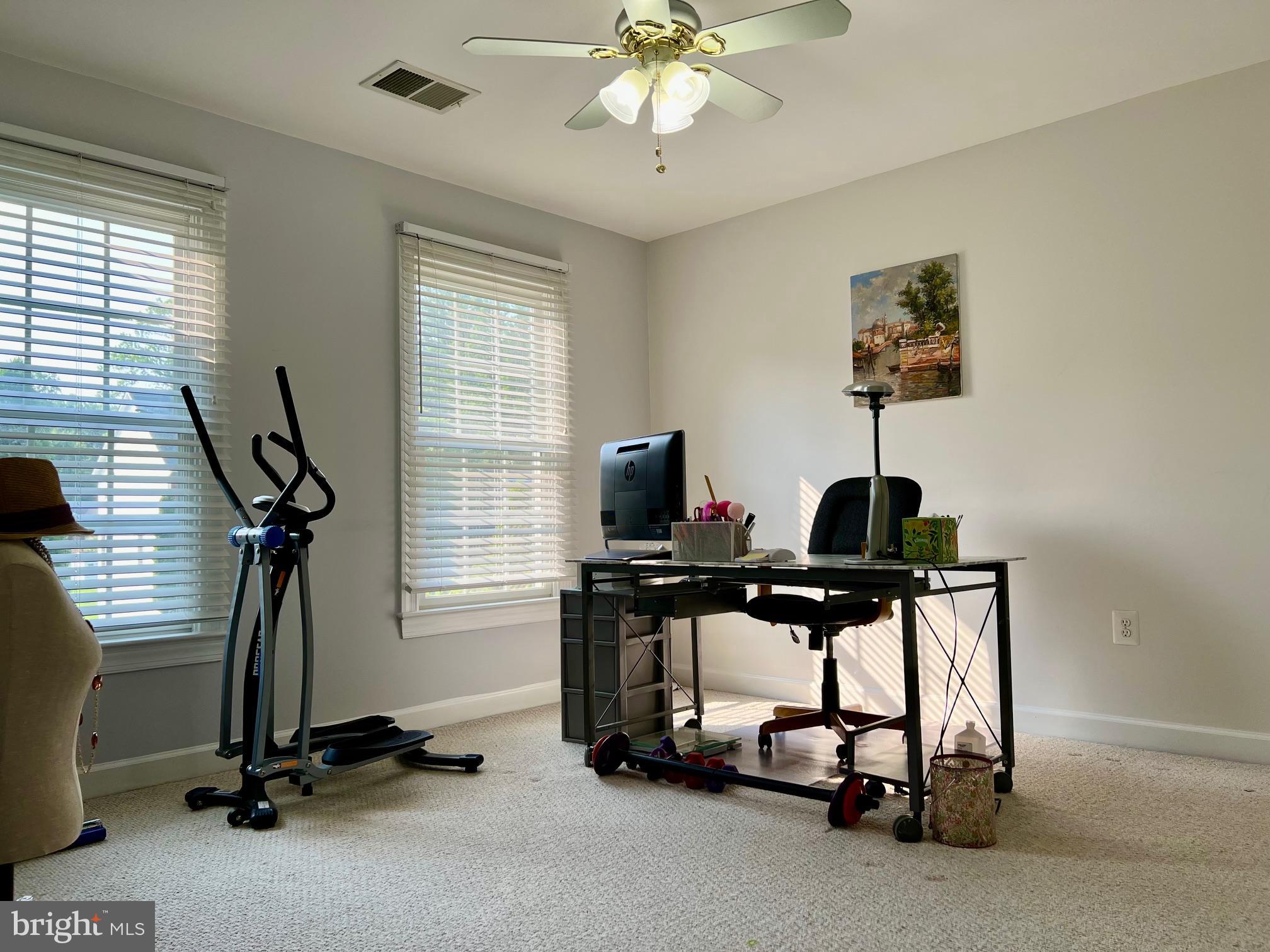 LEEHIGH VILLAGE - Residential