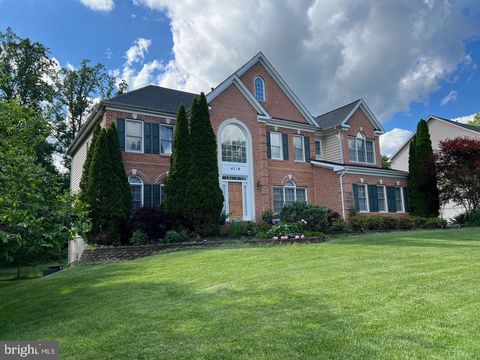 4718 VILLAGE DRIVE FAIRFAX VA 22030
