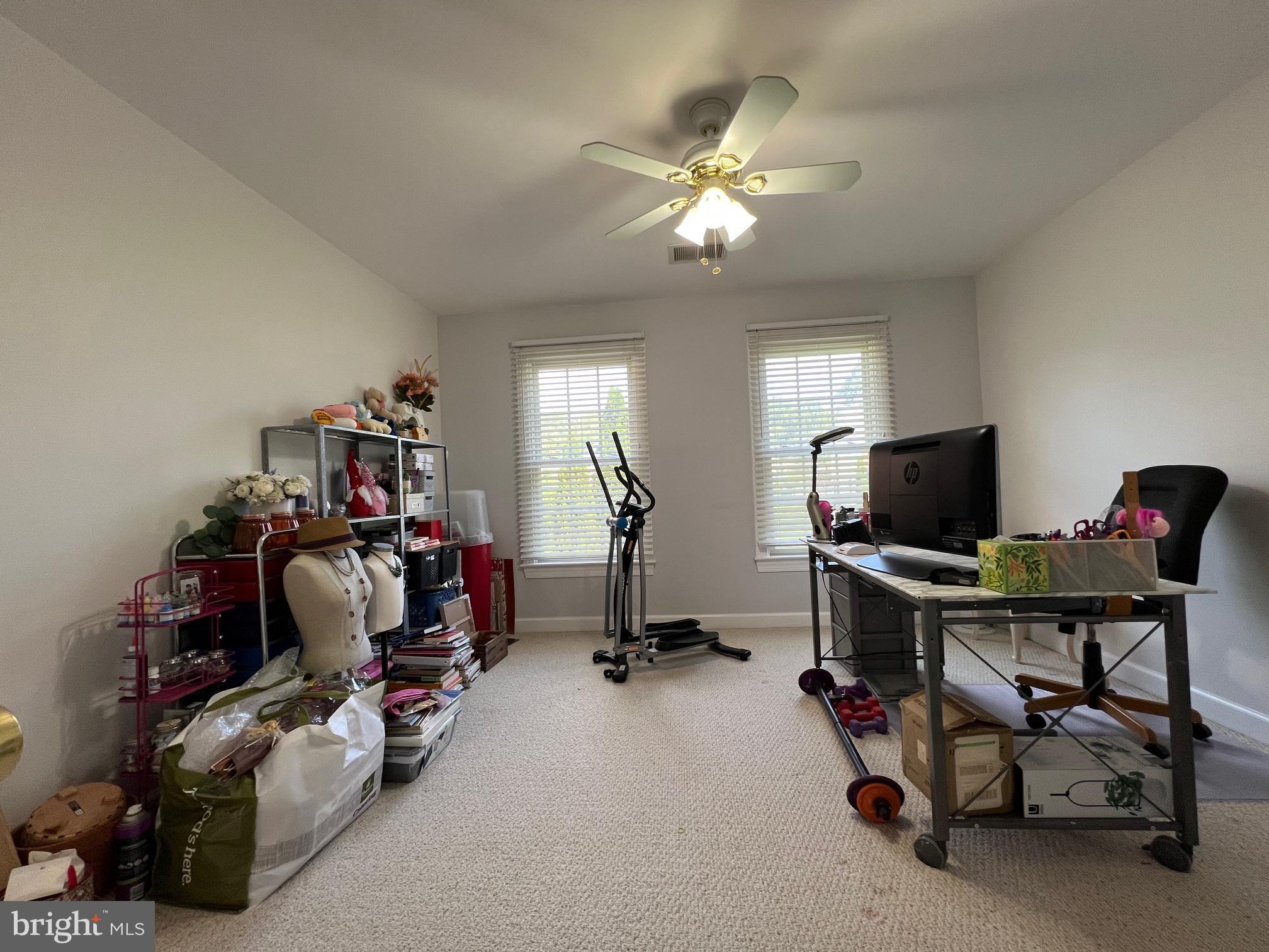 LEEHIGH VILLAGE - Residential