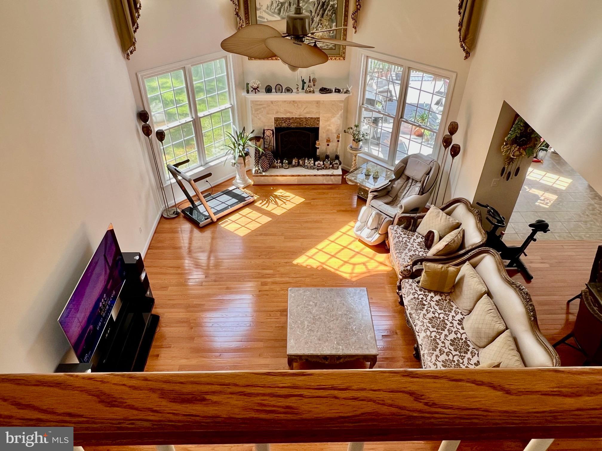 LEEHIGH VILLAGE - Residential