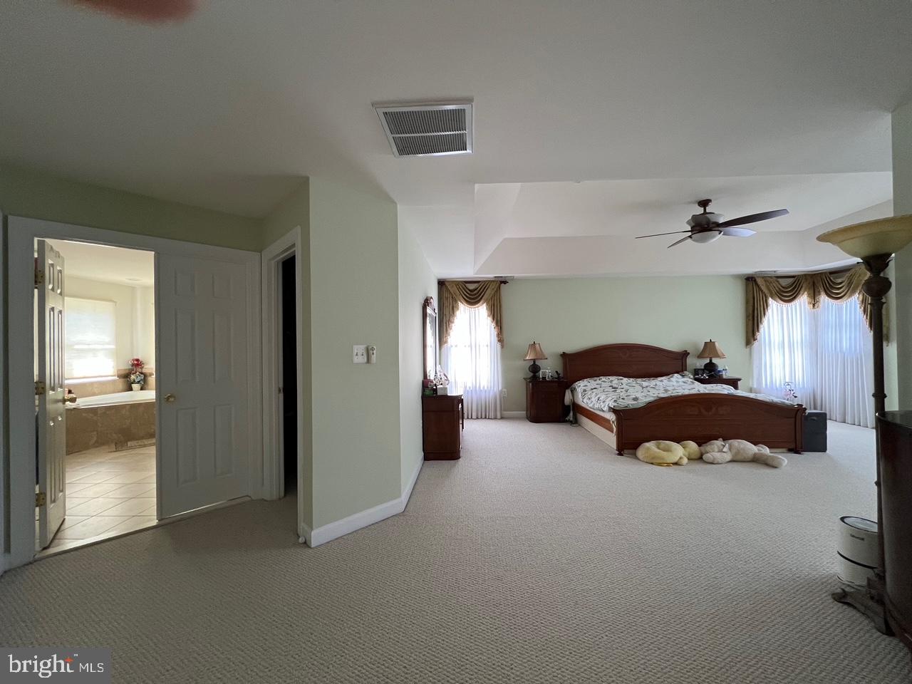 LEEHIGH VILLAGE - Residential