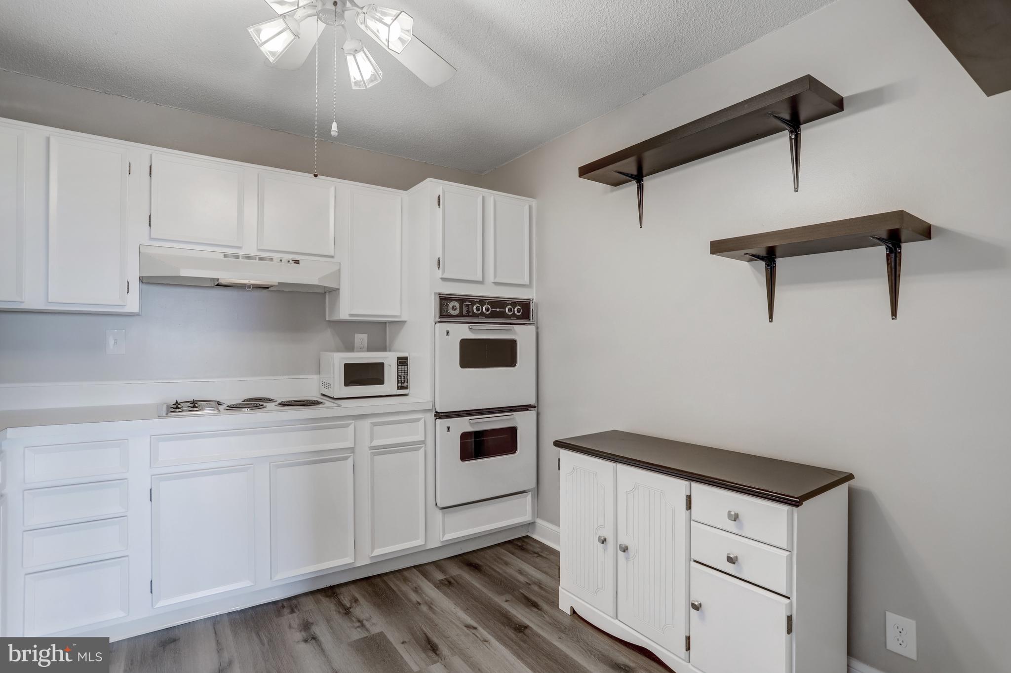 WATERGATE AT LANDMARK - Residential