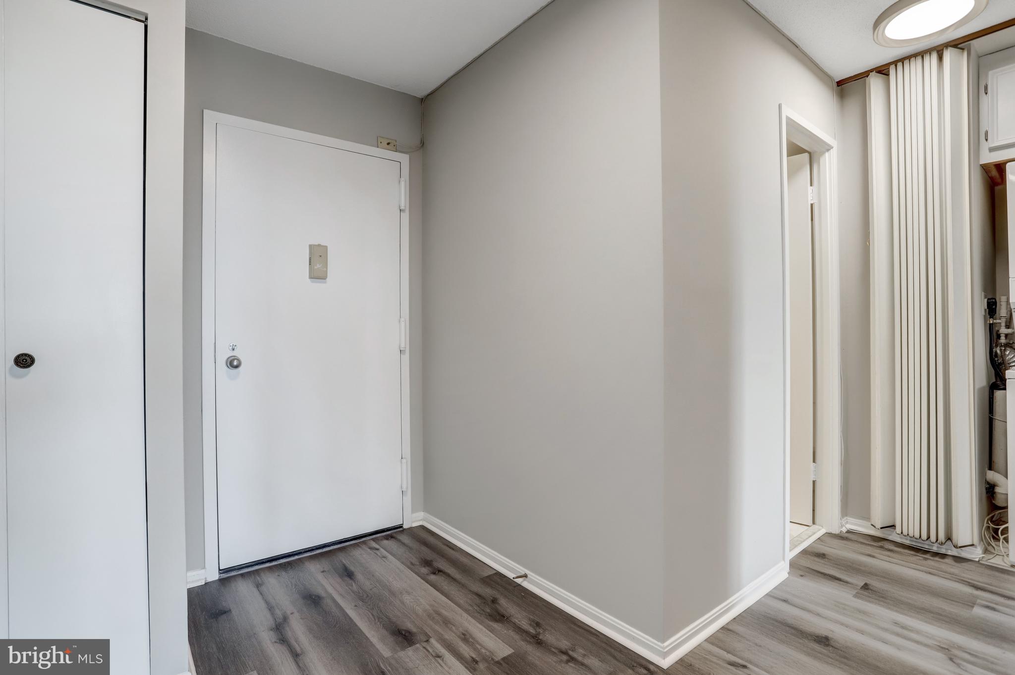 WATERGATE AT LANDMARK - Residential