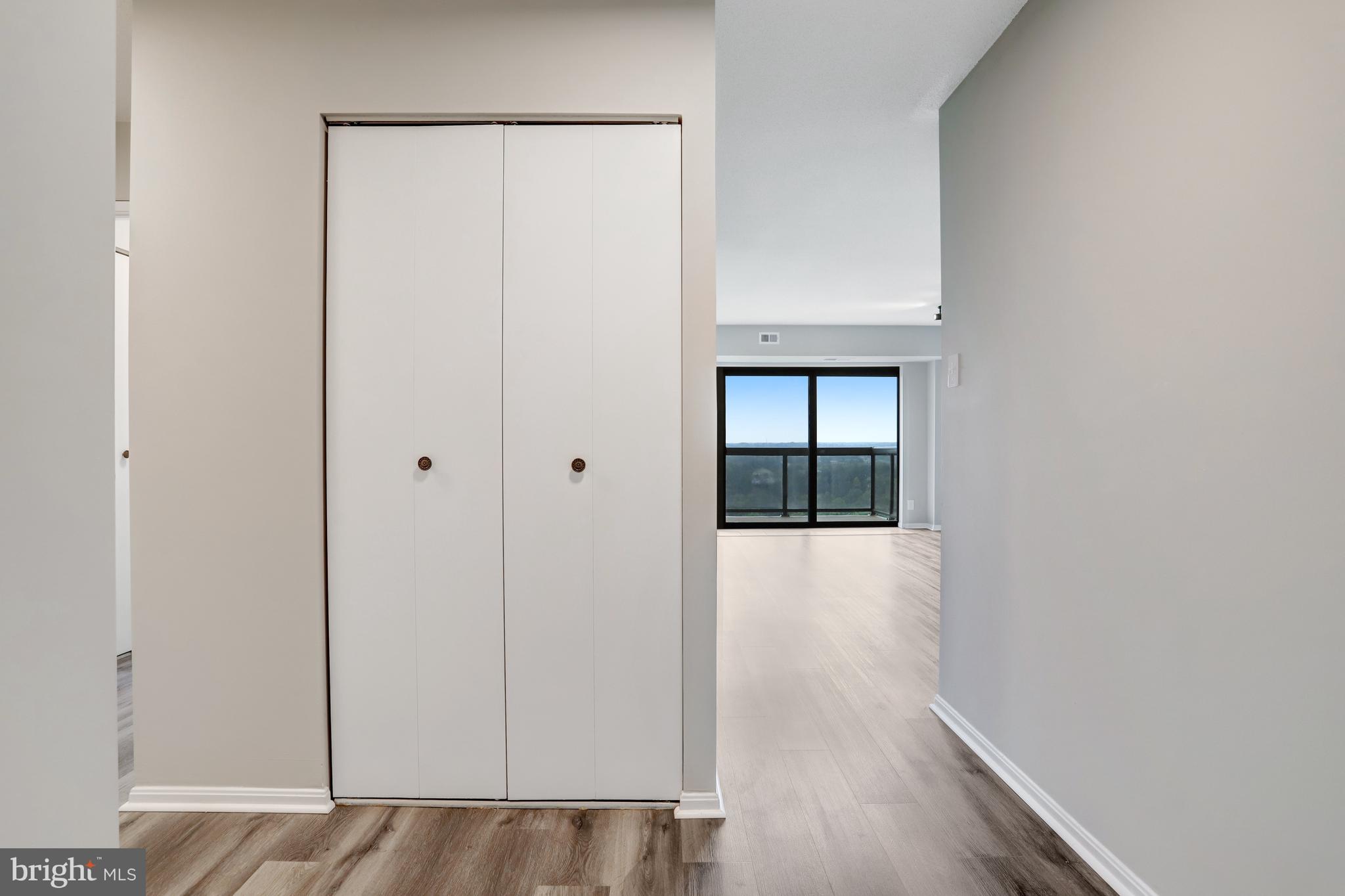 WATERGATE AT LANDMARK - Residential